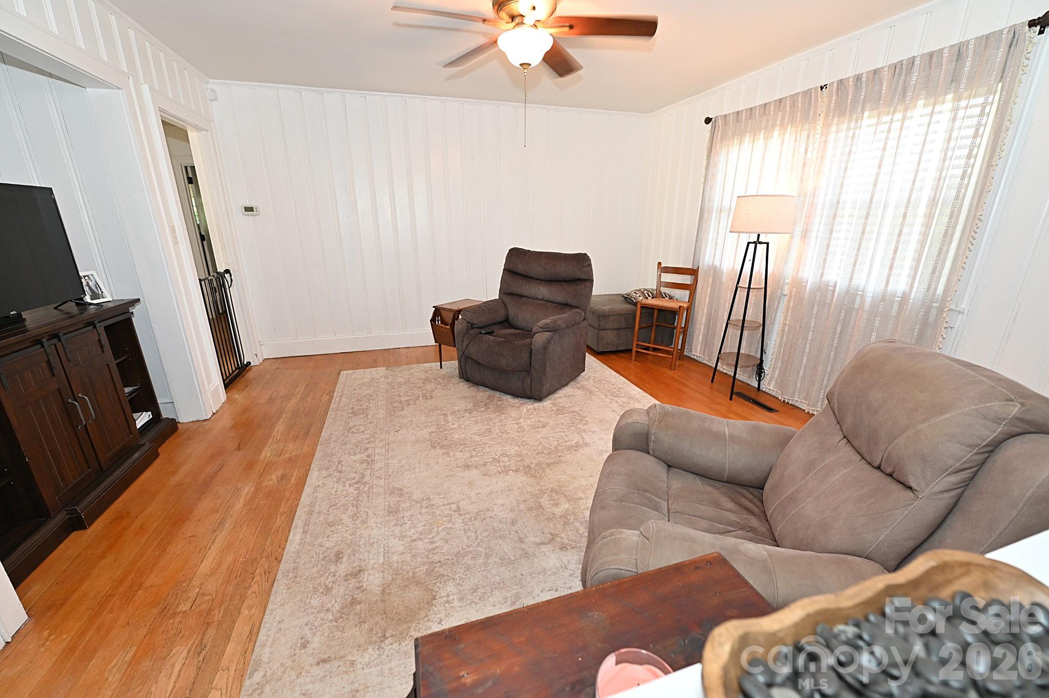 902 E Boyd Street — Maiden