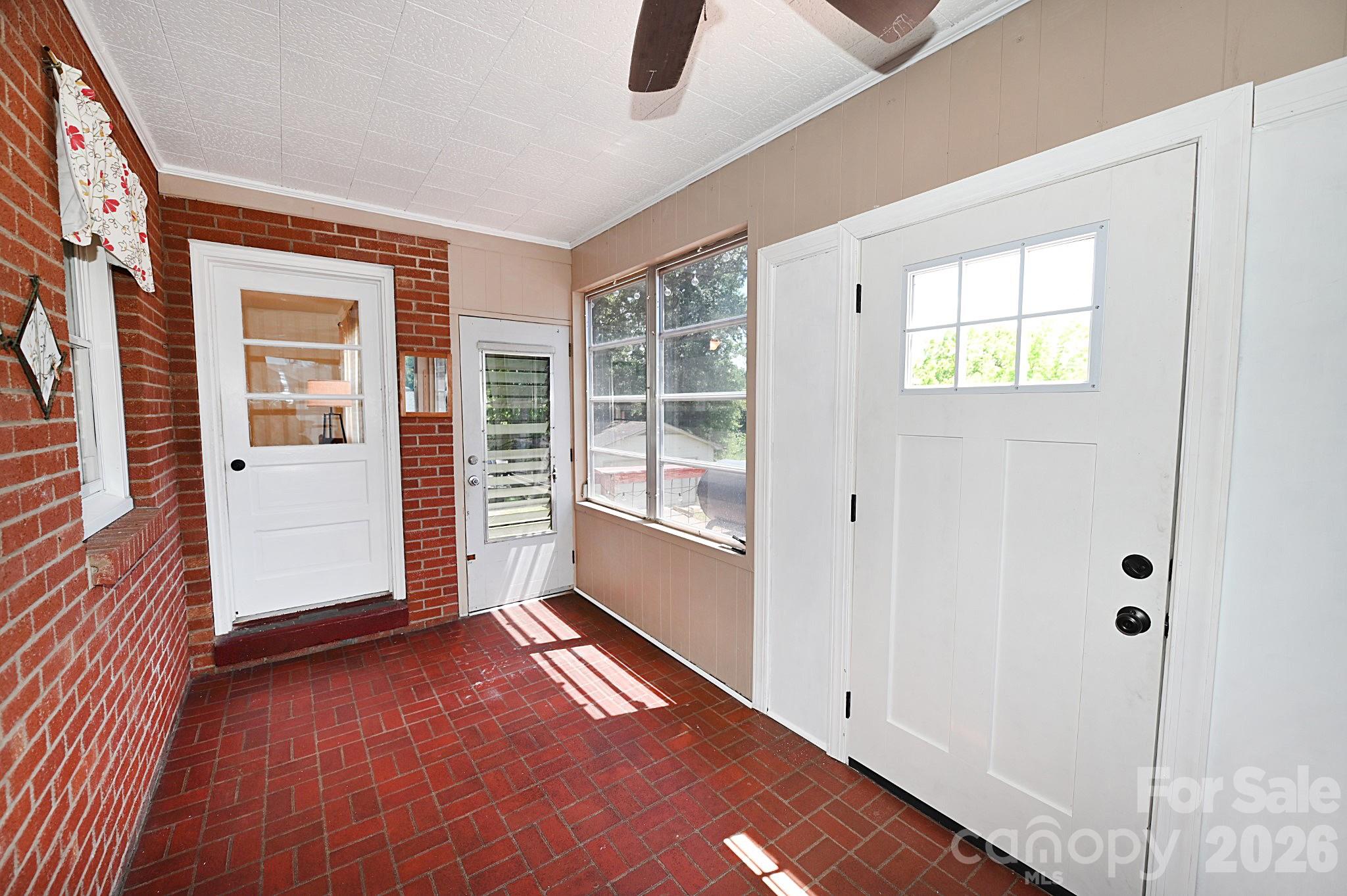 902 E Boyd Street — Maiden