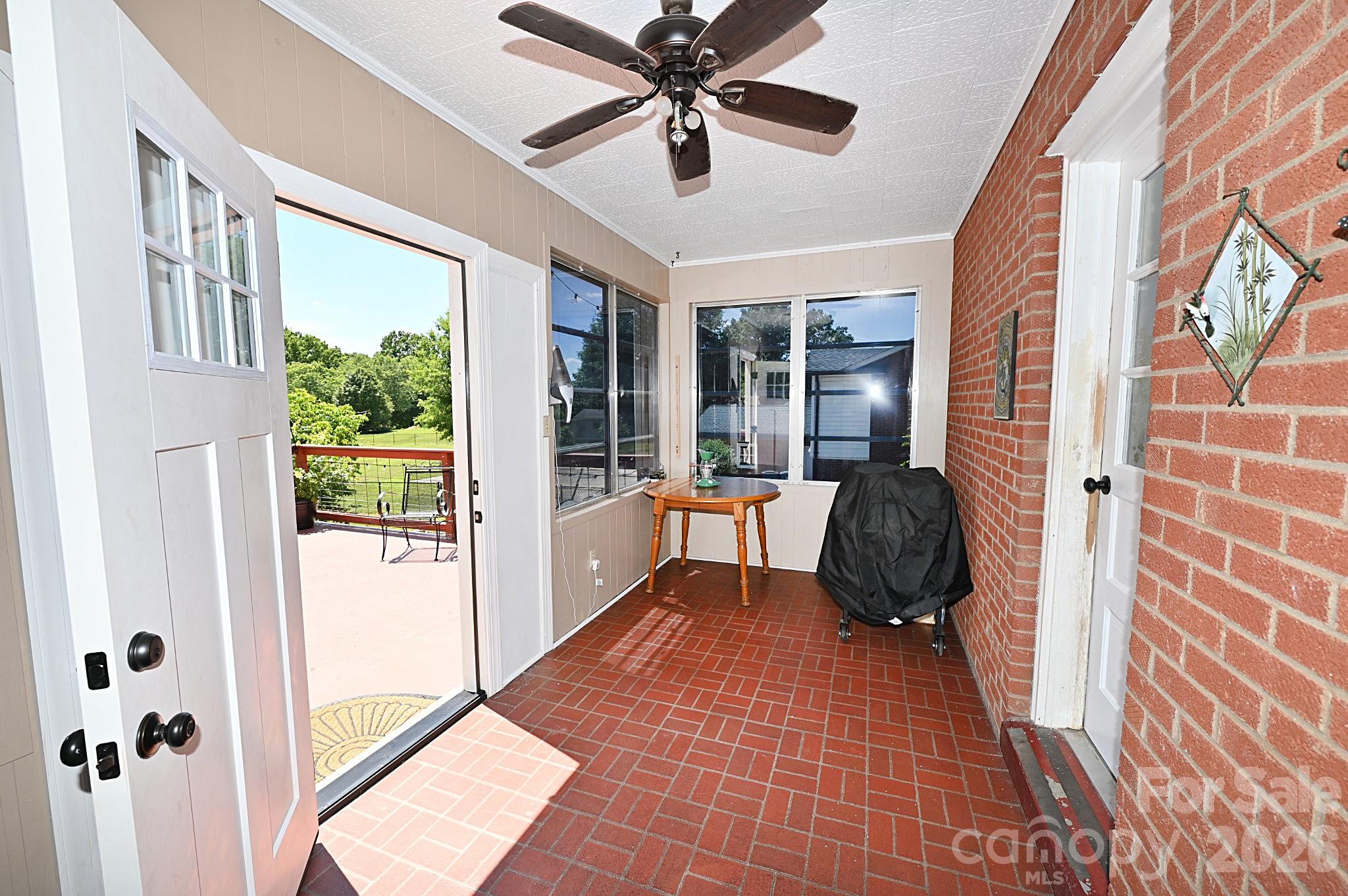 902 E Boyd Street — Maiden