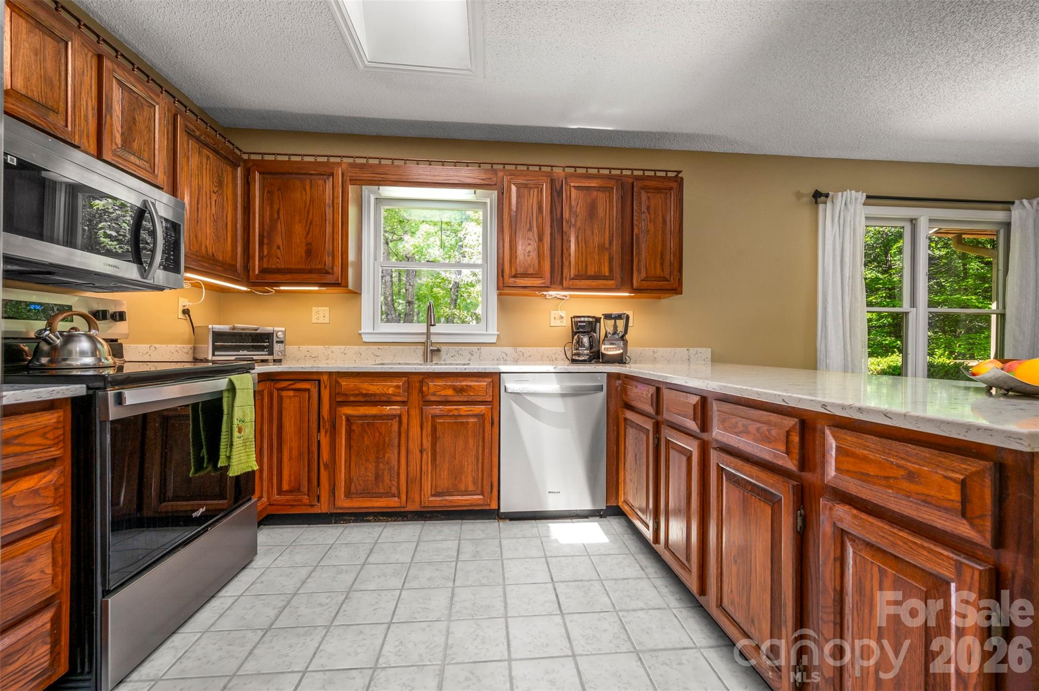 66 Oakwood Lane — Columbus