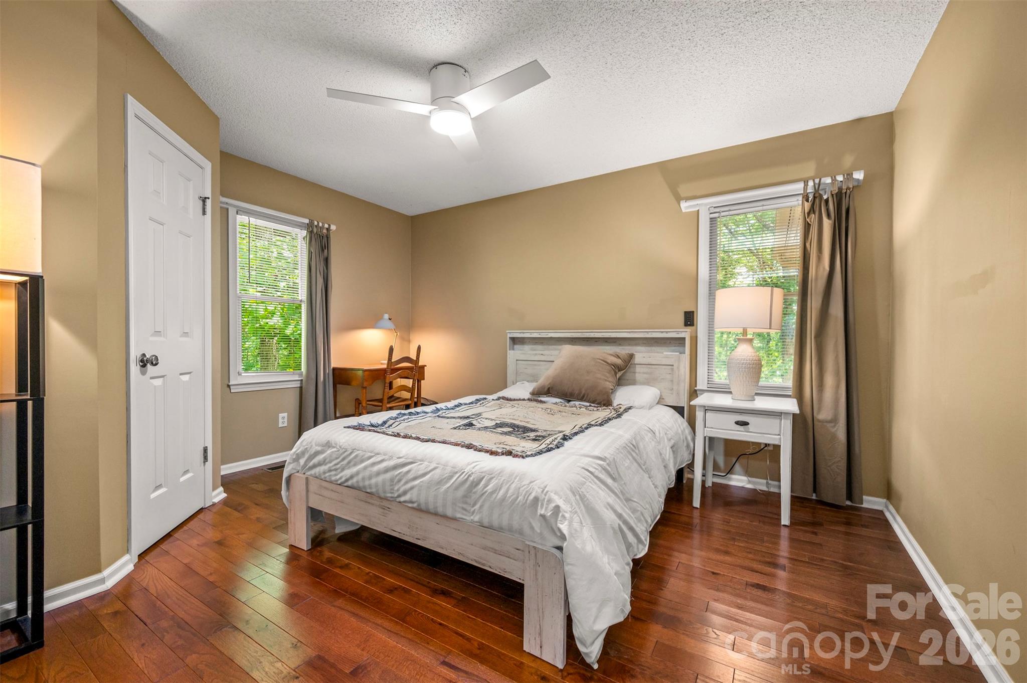 66 Oakwood Lane — Columbus