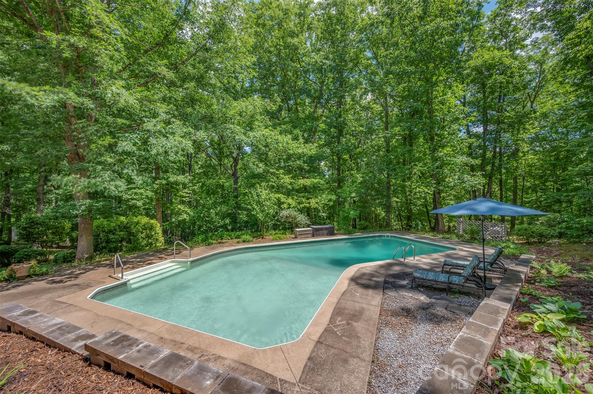 66 Oakwood Lane — Columbus