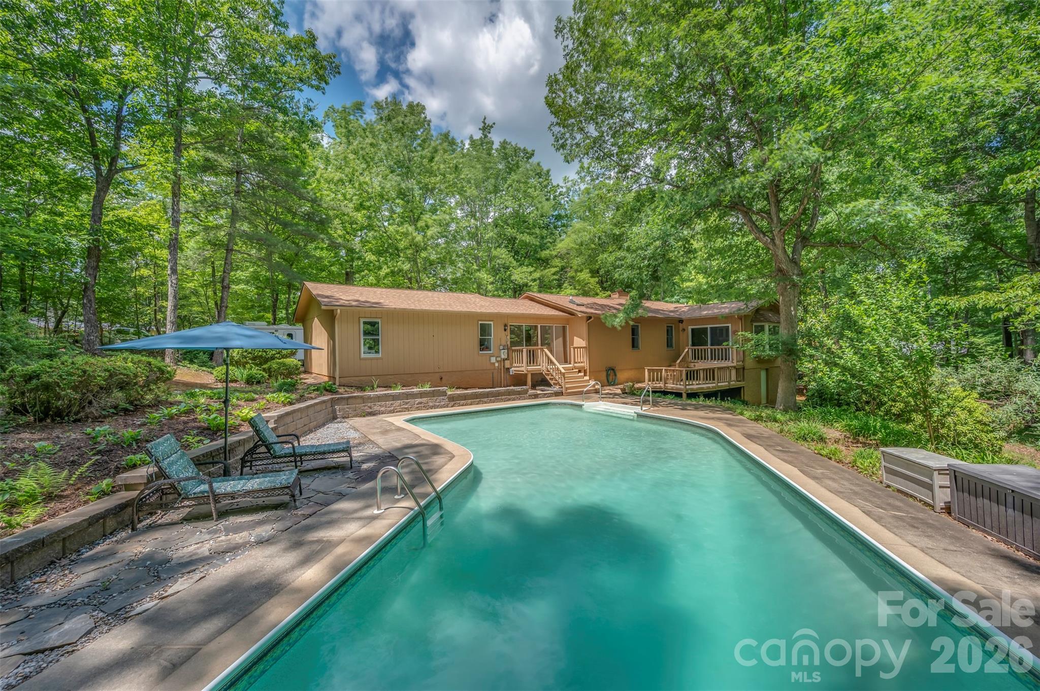 66 Oakwood Lane — Columbus