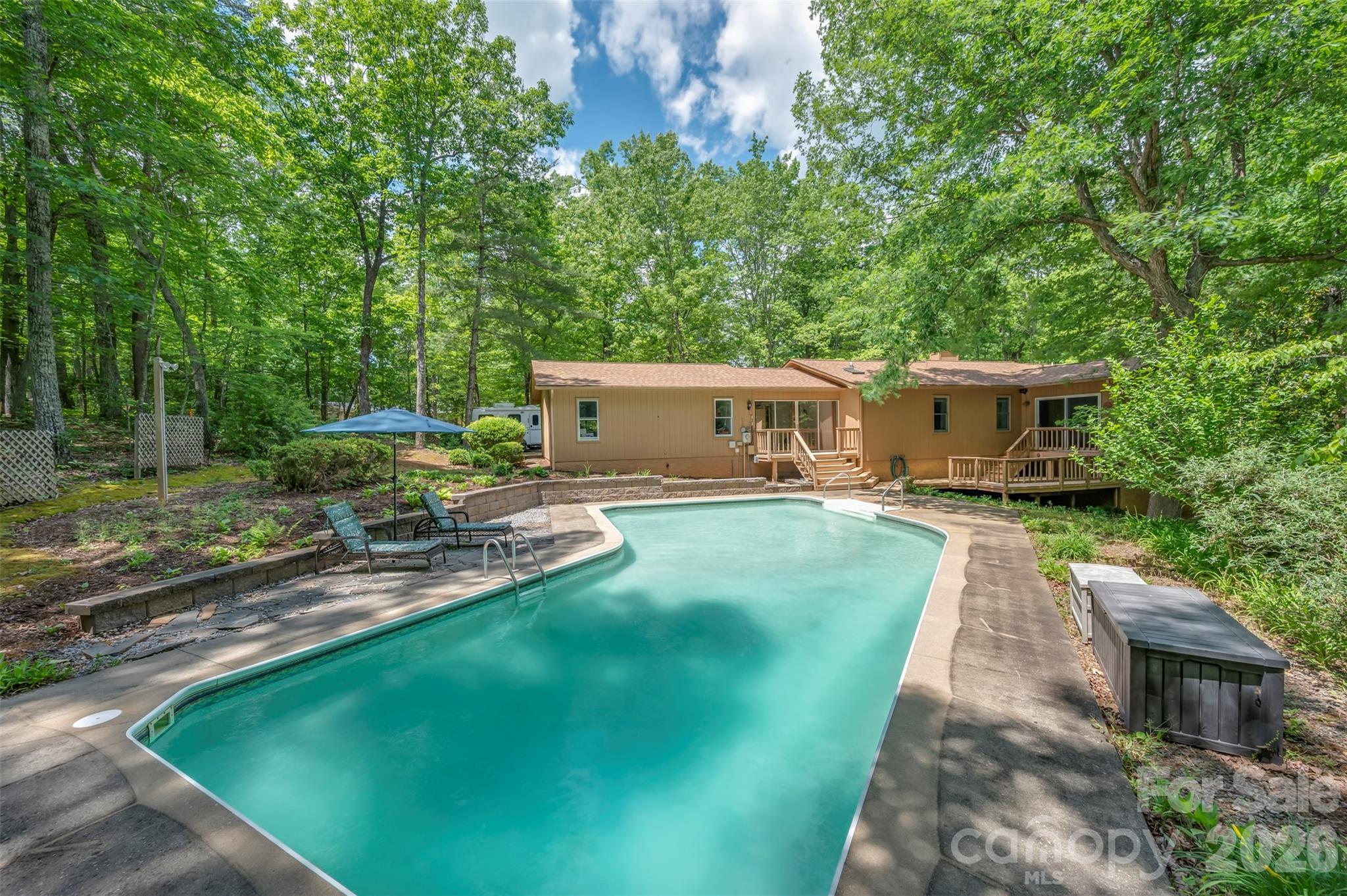 66 Oakwood Lane — Columbus