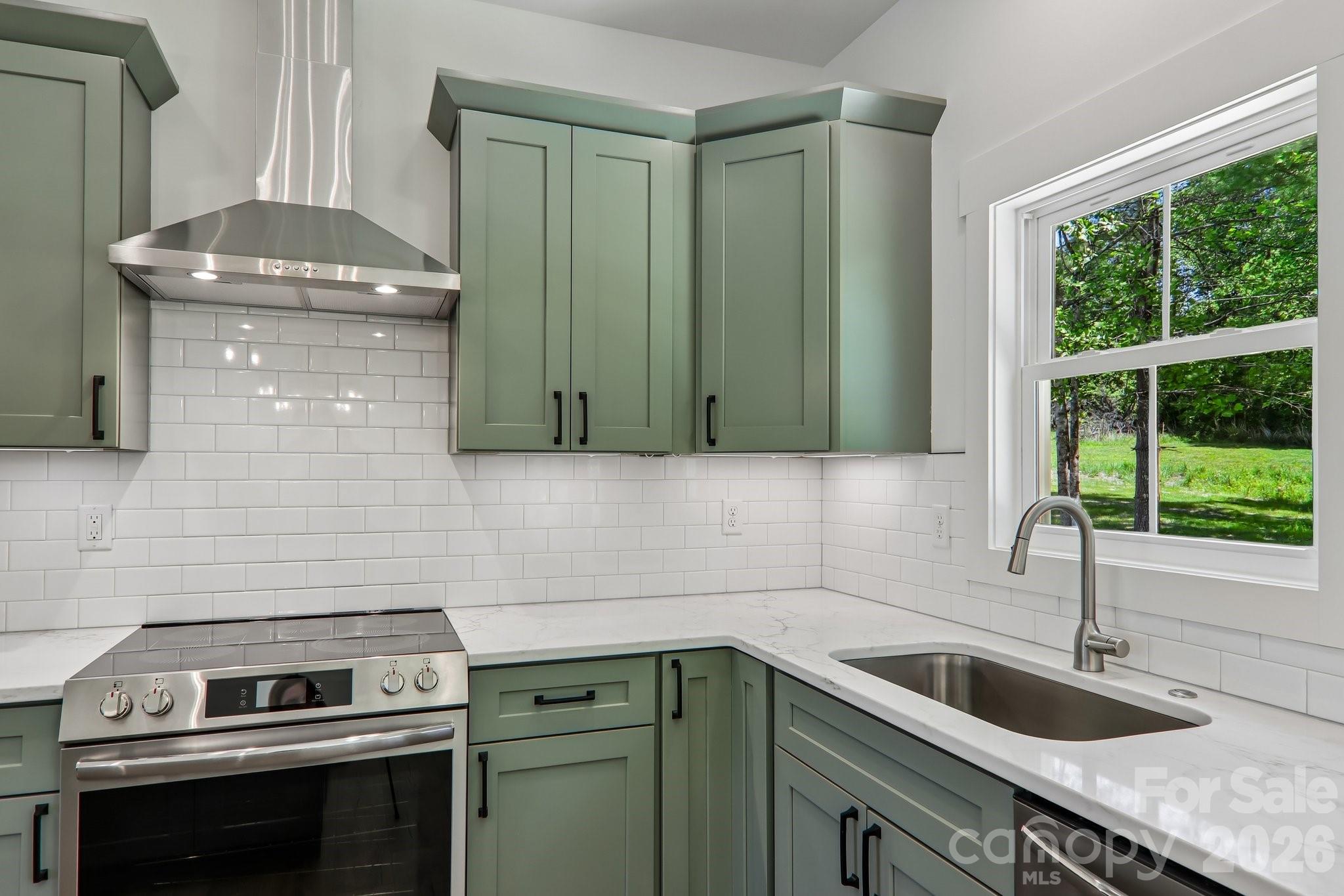 36 Haywood Crossing Drive — Hendersonville
