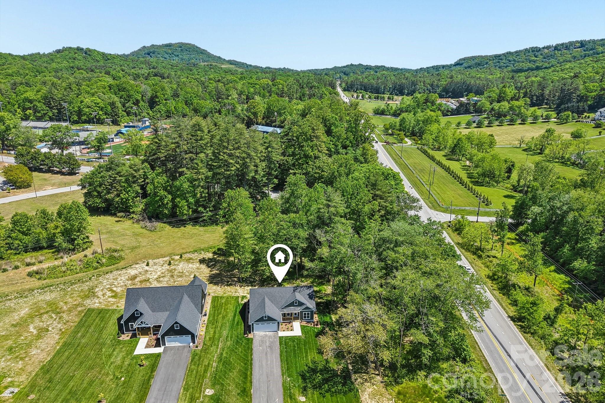 36 Haywood Crossing Drive — Hendersonville