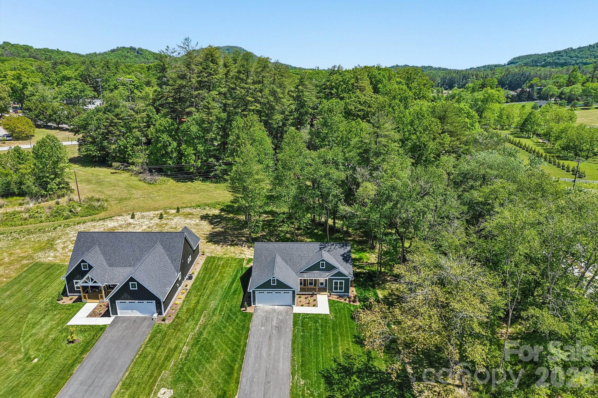 36 Haywood Crossing Drive — Hendersonville