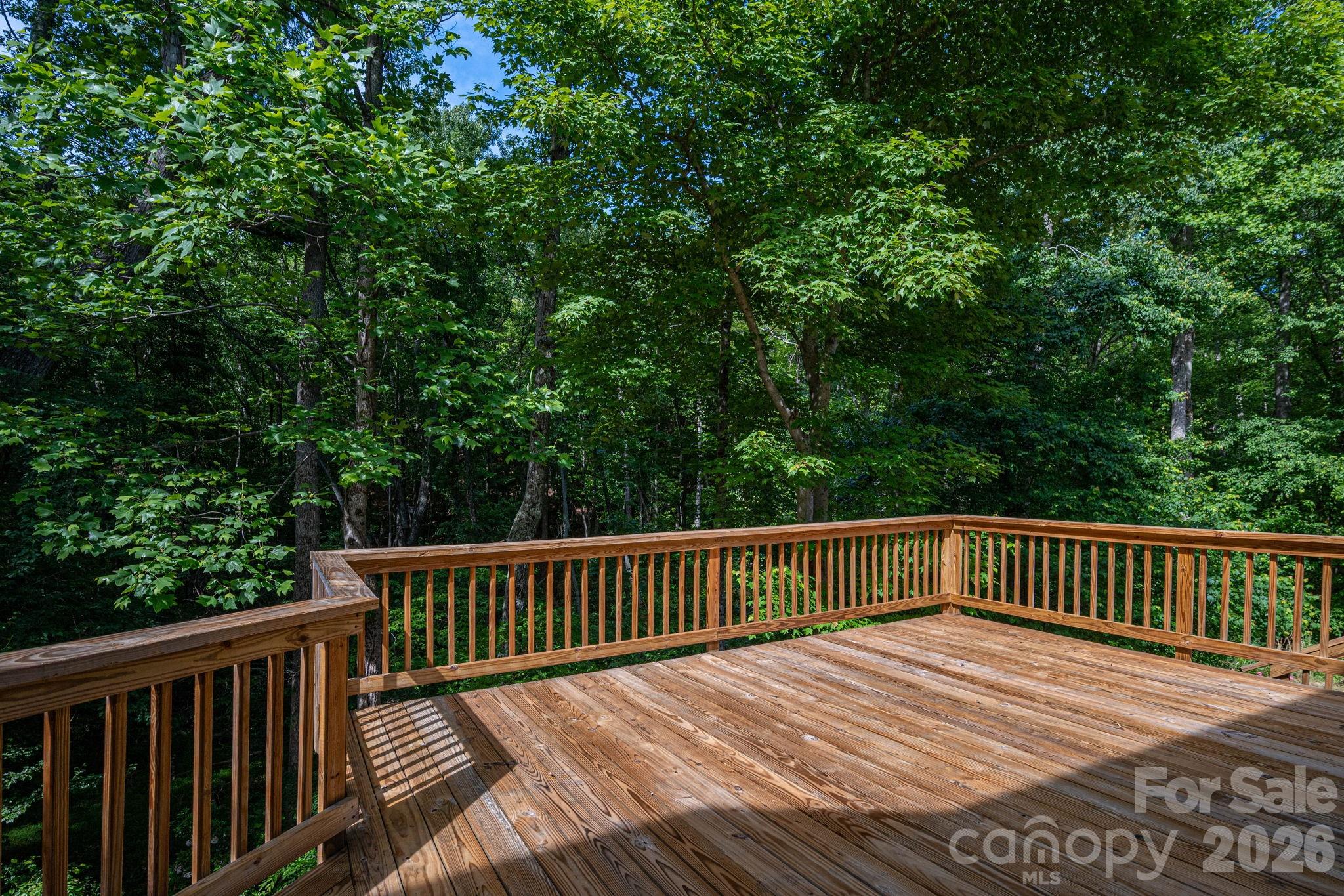 6097 Tuckborough Road — Hickory