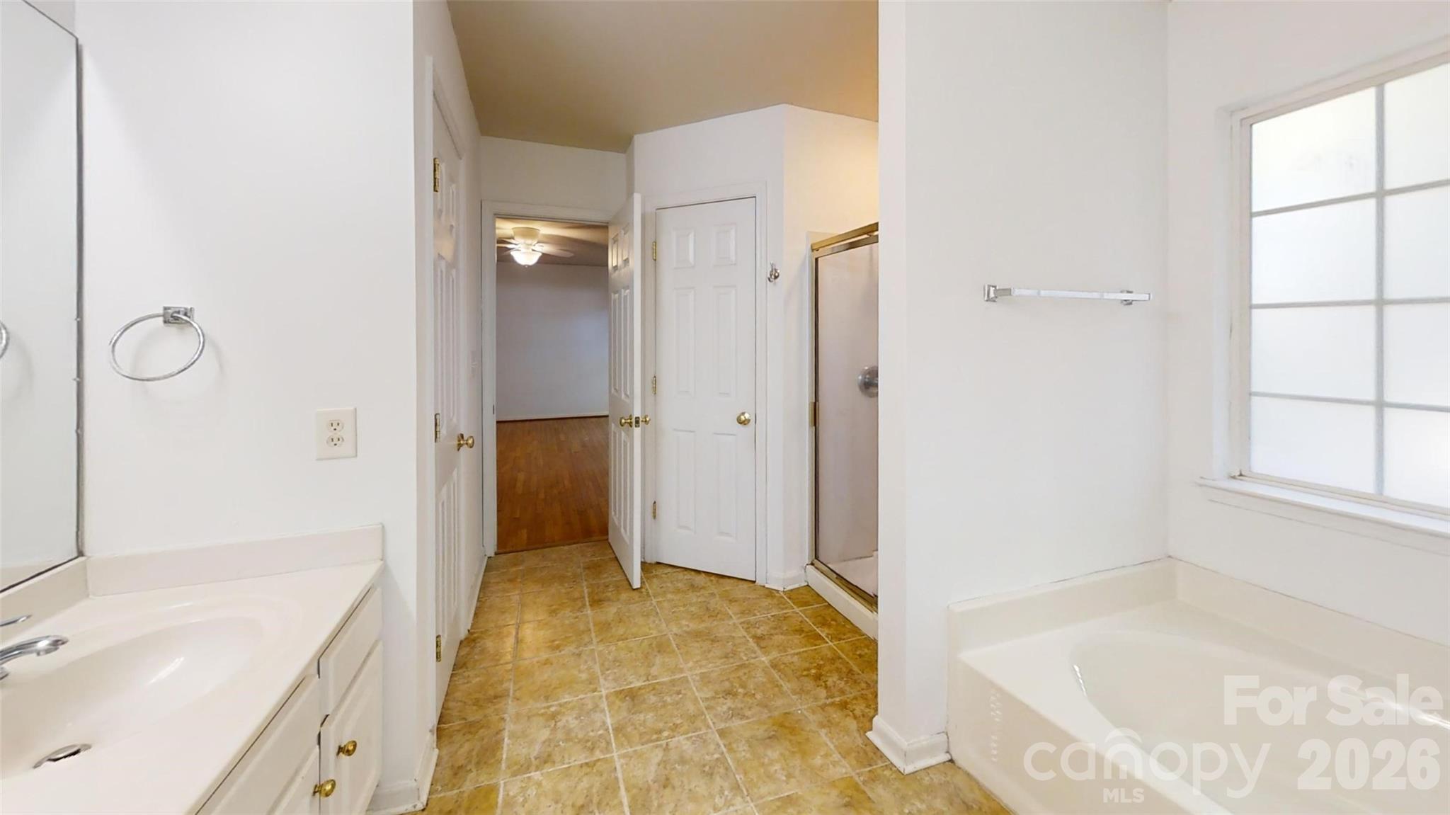 7411 Gate Key Court — Stanley