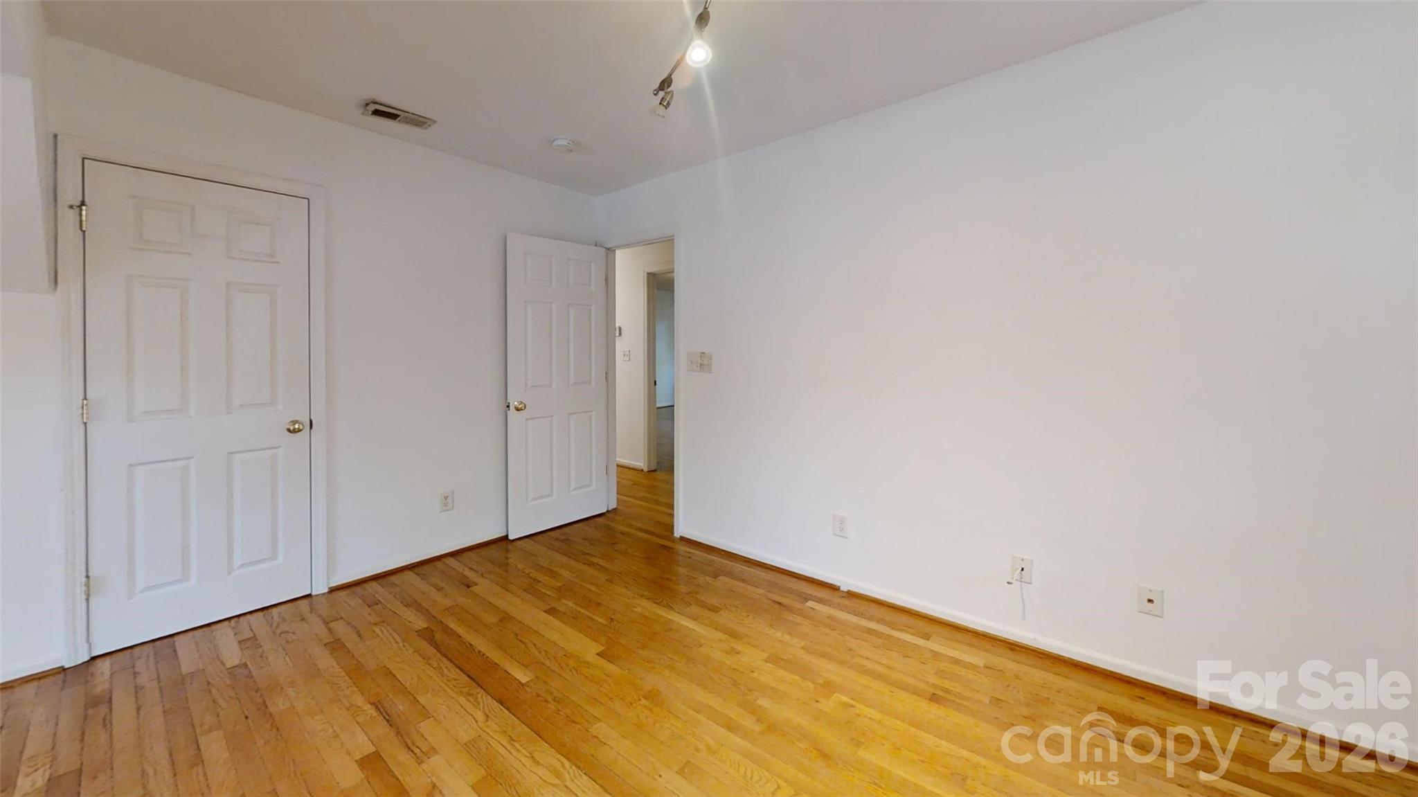 7411 Gate Key Court — Stanley