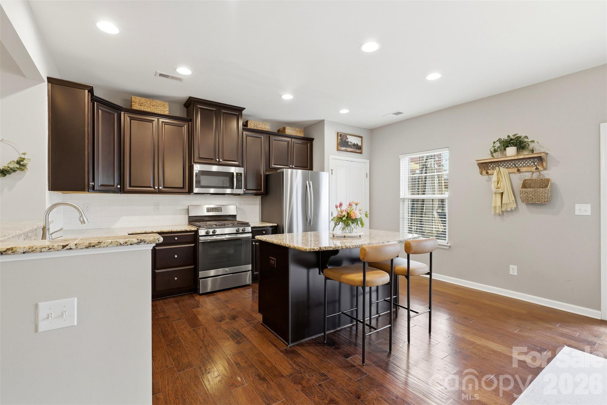 1714 Evergreen Drive — Charlotte
