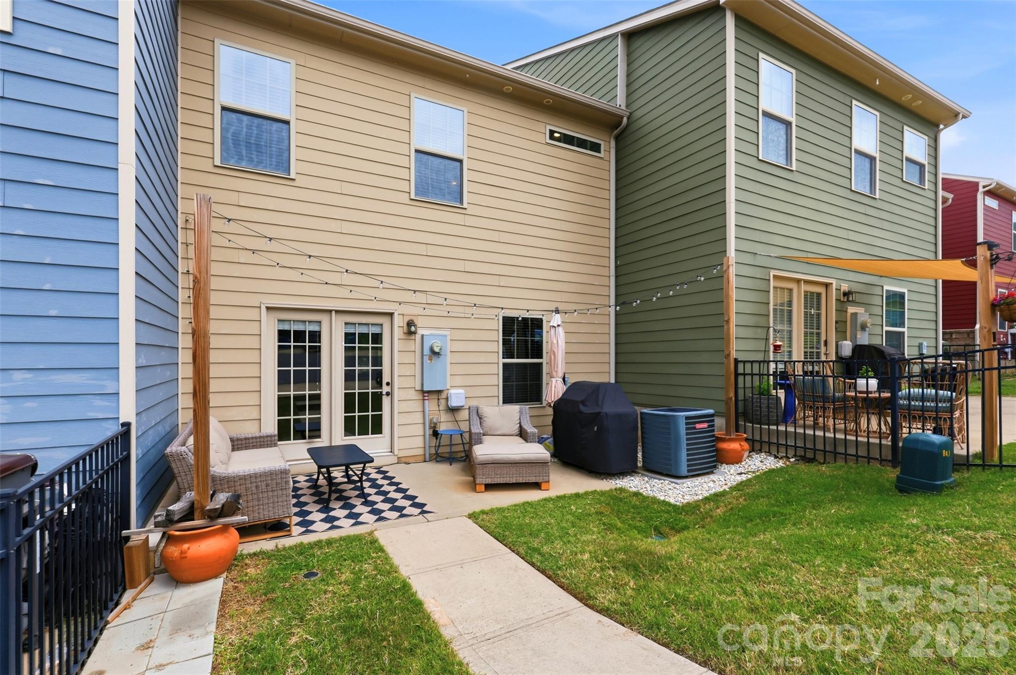 1714 Evergreen Drive — Charlotte