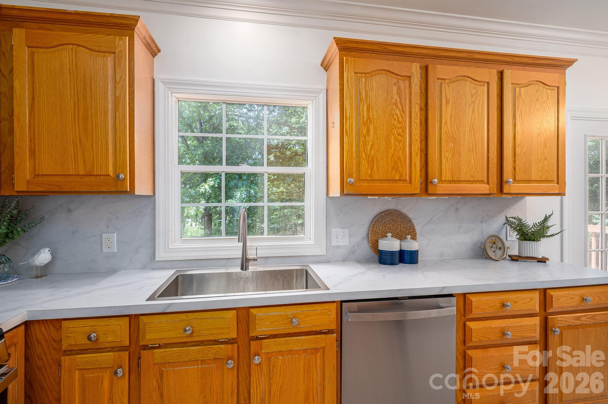 1535 20th Avenue Place NE — Hickory