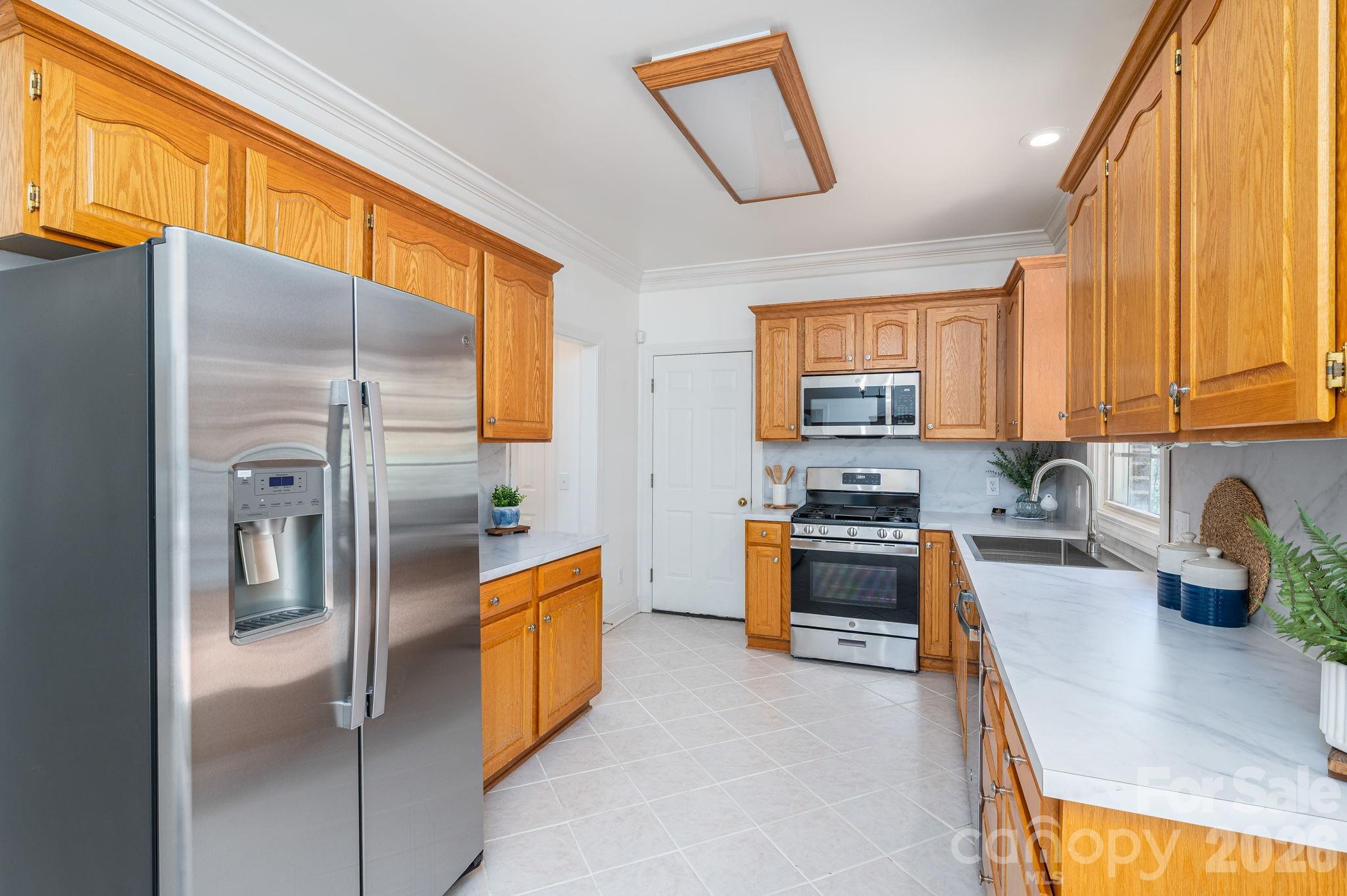 1535 20th Avenue Place NE — Hickory