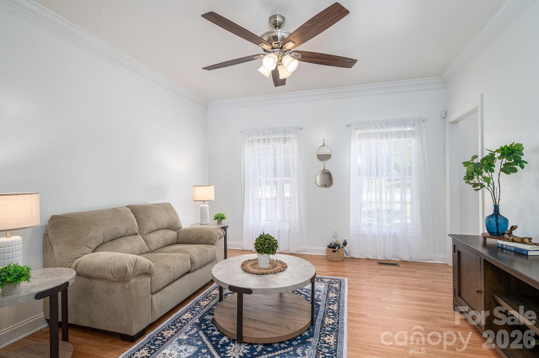 1535 20th Avenue Place NE — Hickory
