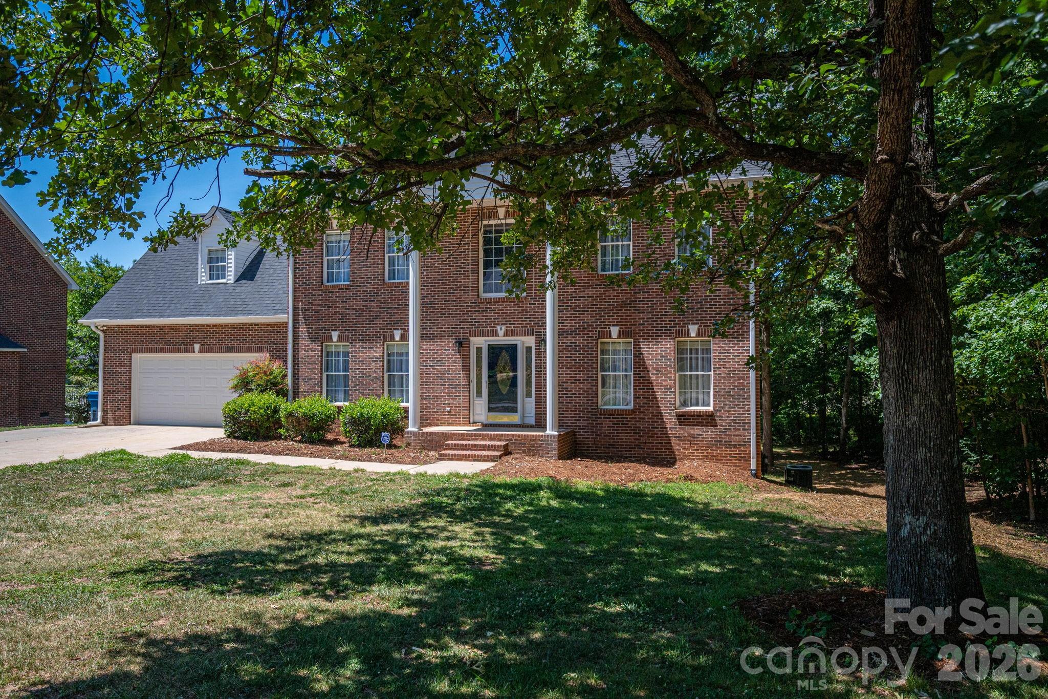 1535 20th Avenue Place NE — Hickory