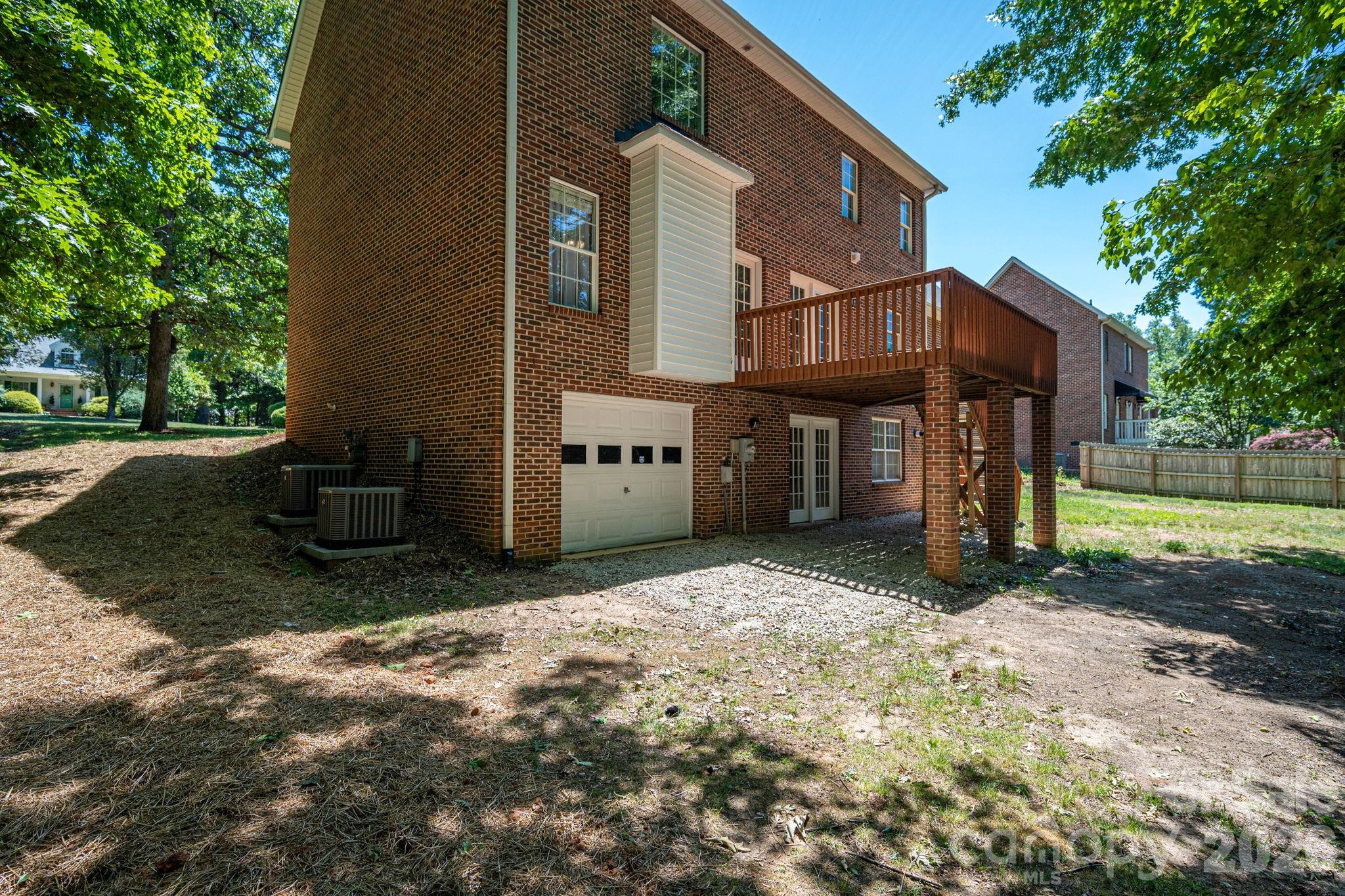 1535 20th Avenue Place NE — Hickory