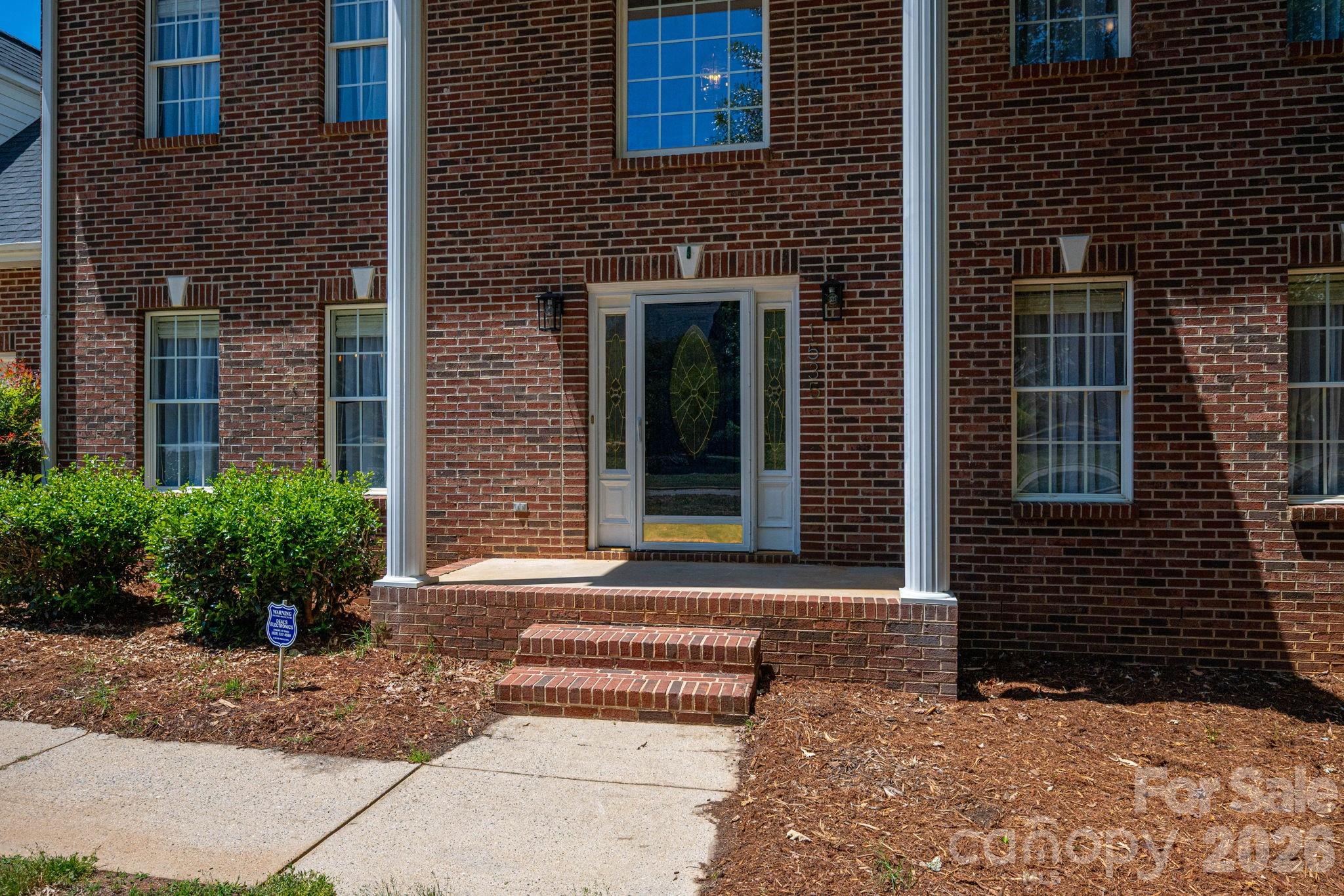 1535 20th Avenue Place NE — Hickory