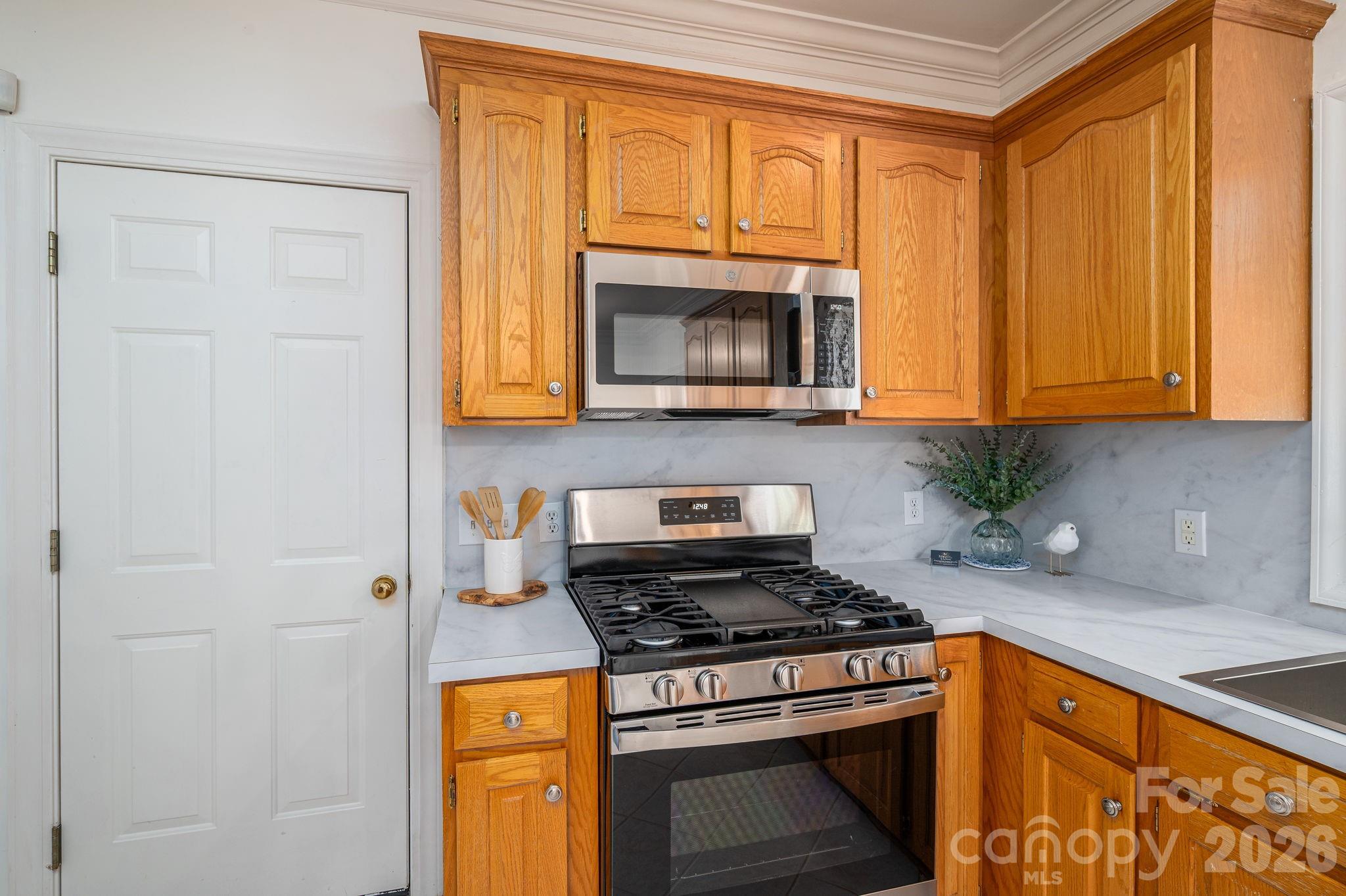 1535 20th Avenue Place NE — Hickory