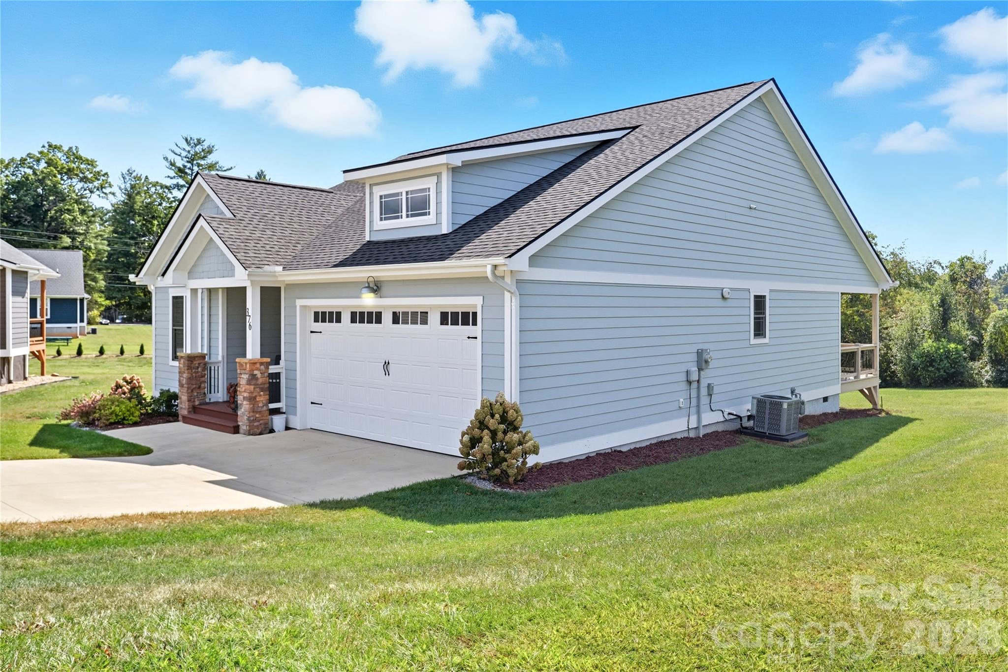 376 Windy Acres Knoll Drive — Hendersonville