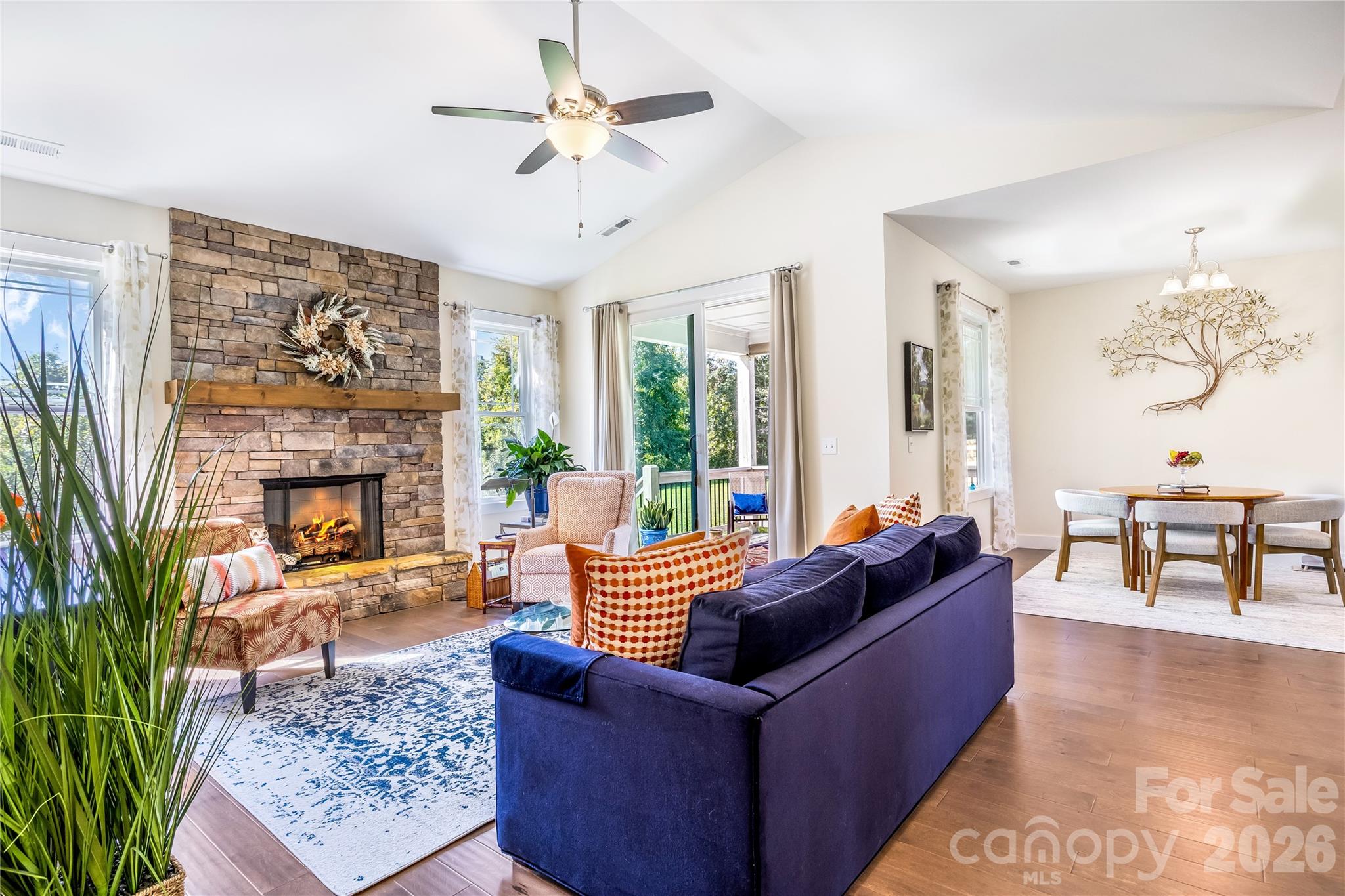 376 Windy Acres Knoll Drive — Hendersonville