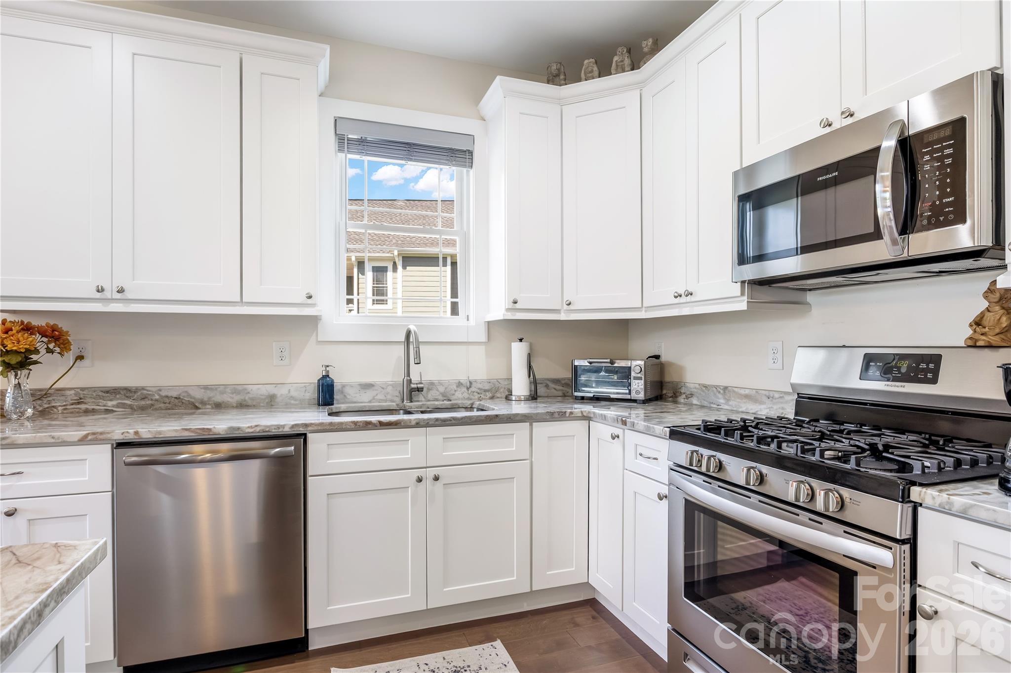 376 Windy Acres Knoll Drive — Hendersonville