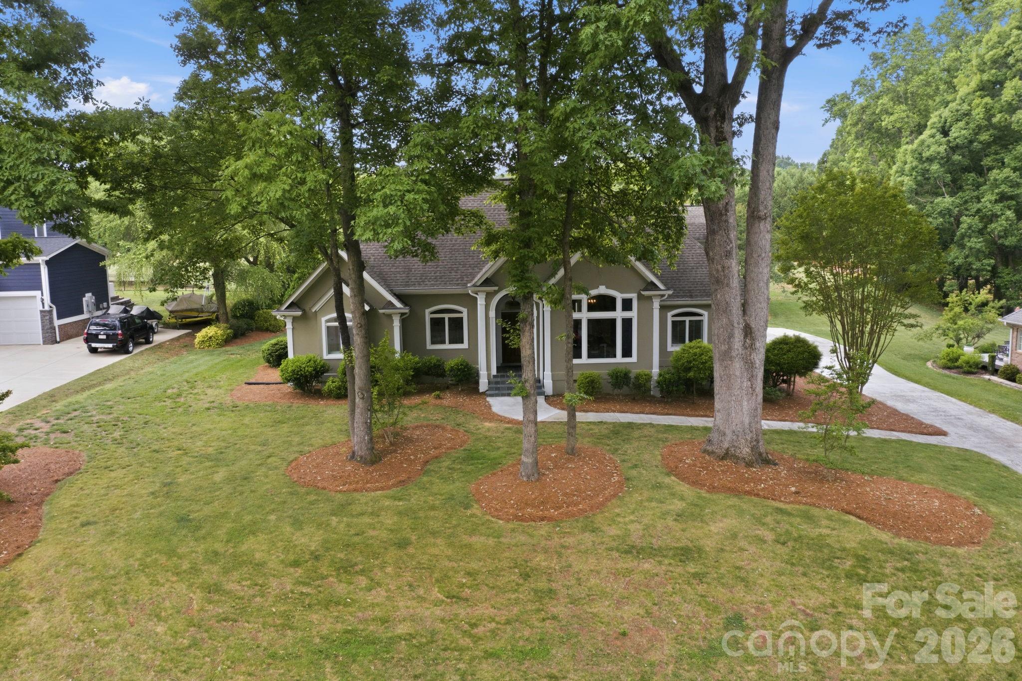 242 Mallard Way — Mooresville