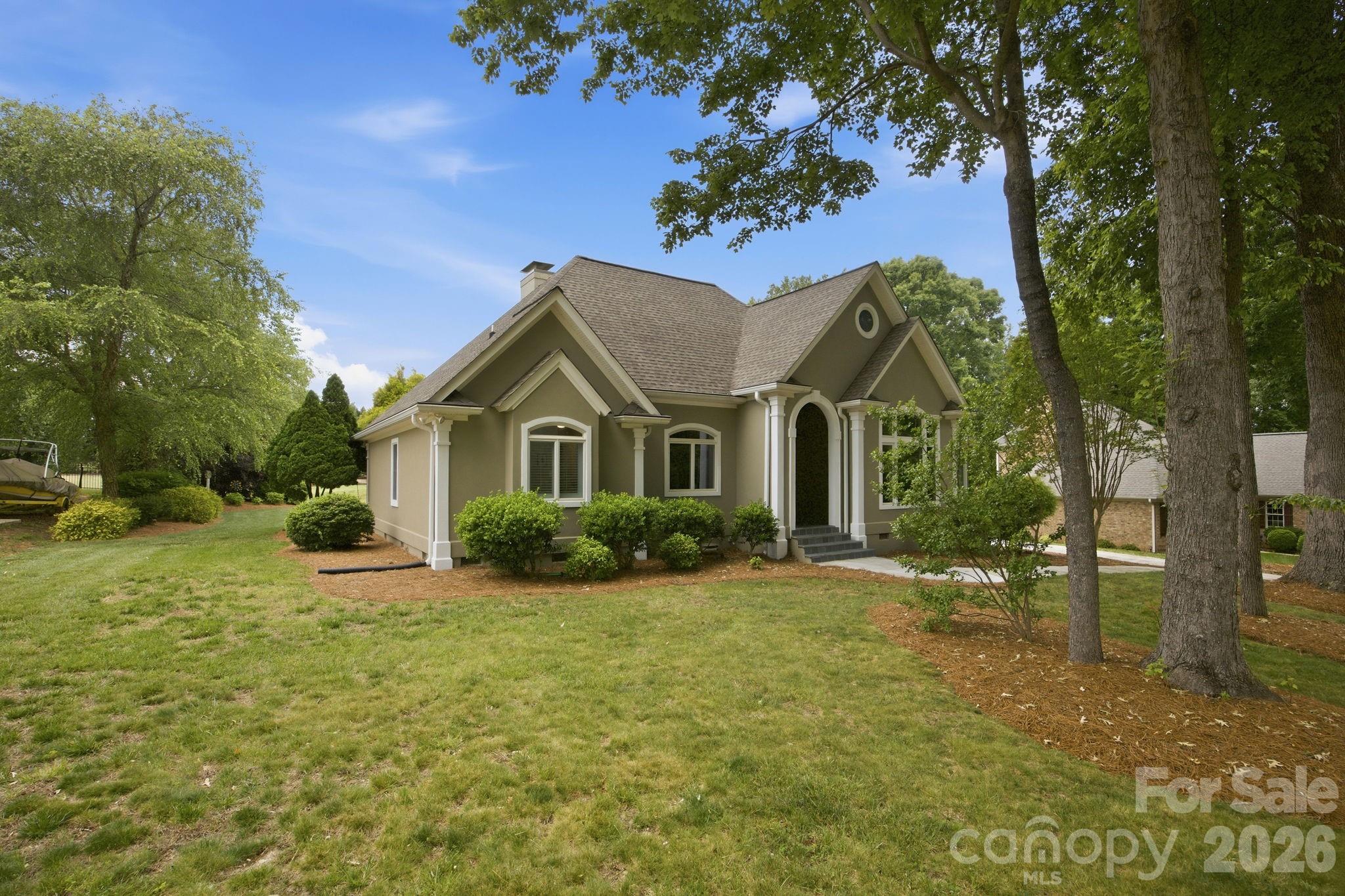 242 Mallard Way — Mooresville