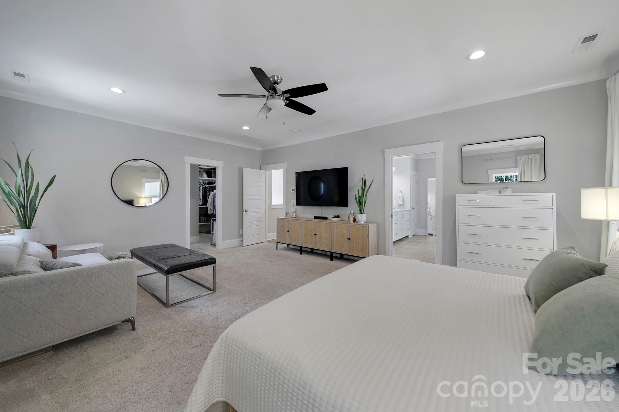 3015 Commonwealth Avenue — Charlotte