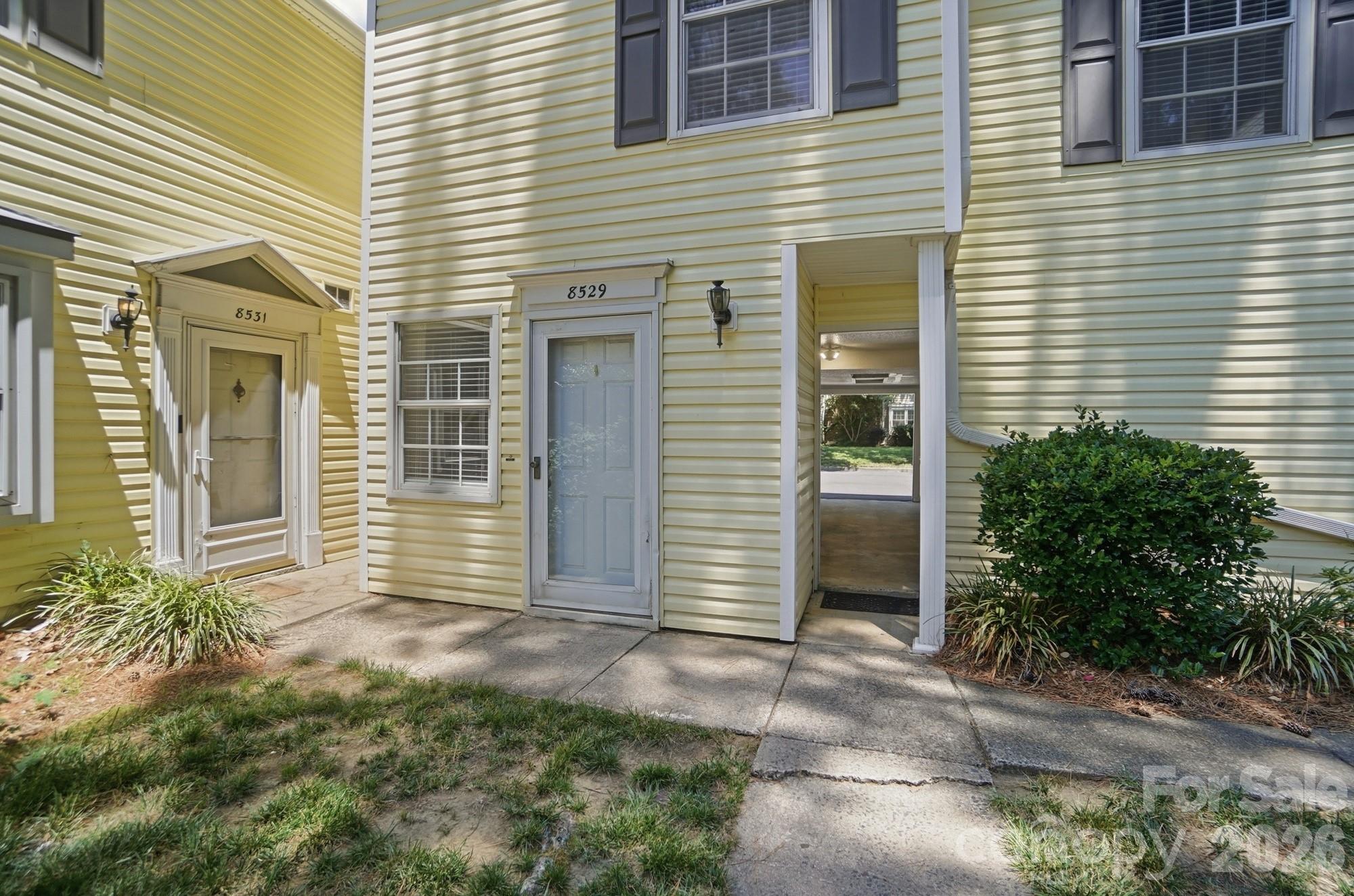 8529 Castle Pine Court — Charlotte