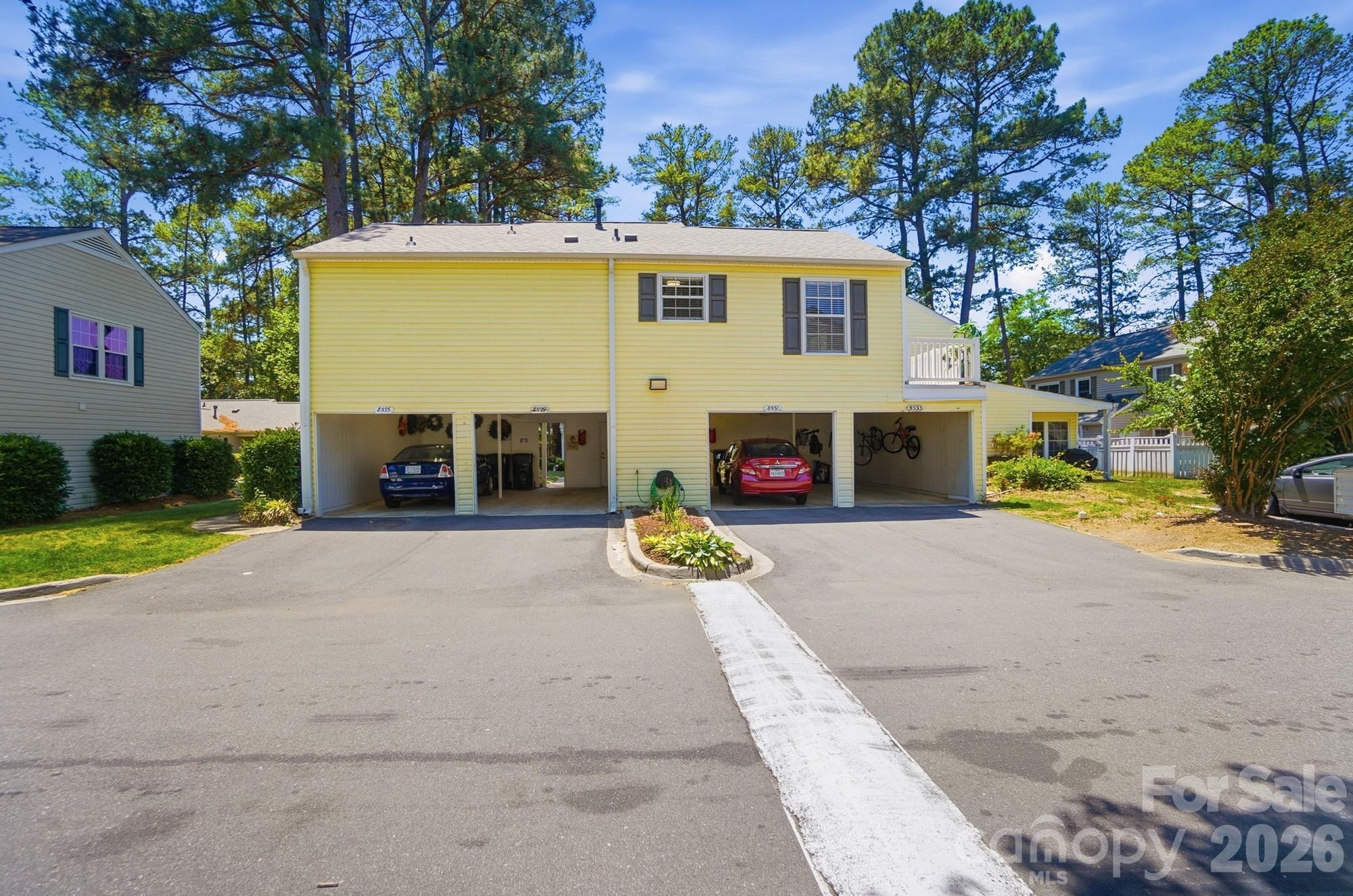 8529 Castle Pine Court — Charlotte