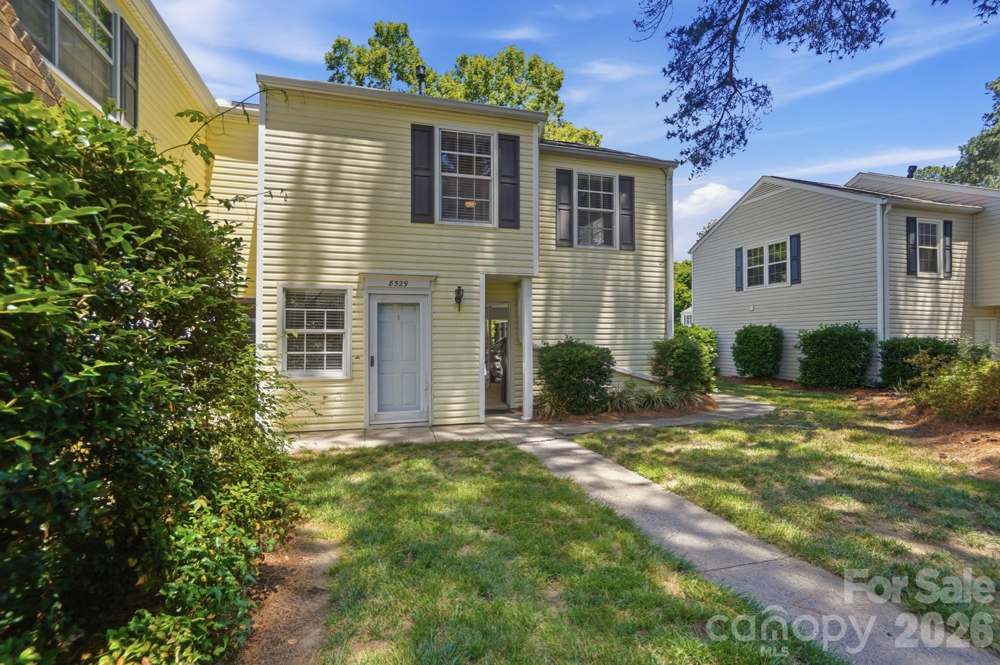 8529 Castle Pine Court — Charlotte