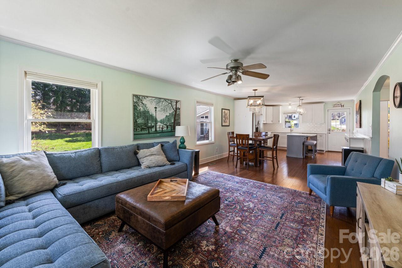 141 Bluewing Lane — Mooresville