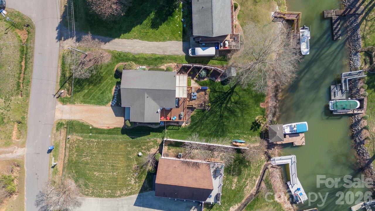 141 Bluewing Lane — Mooresville