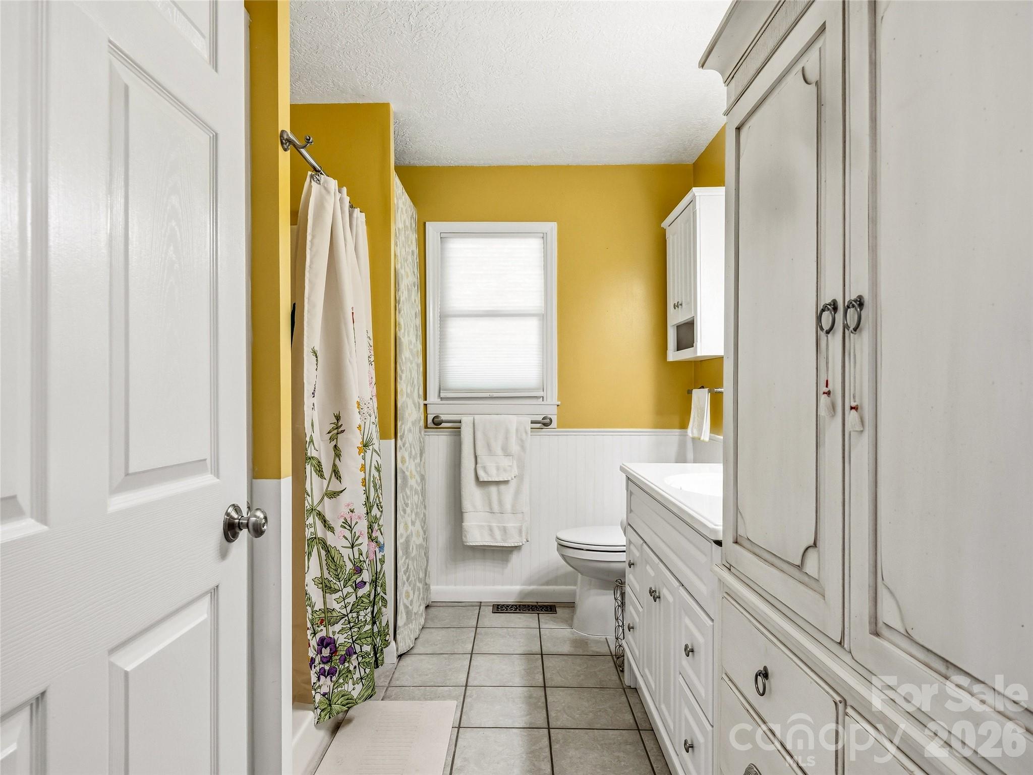 200 River Ridge Drive — Burnsville