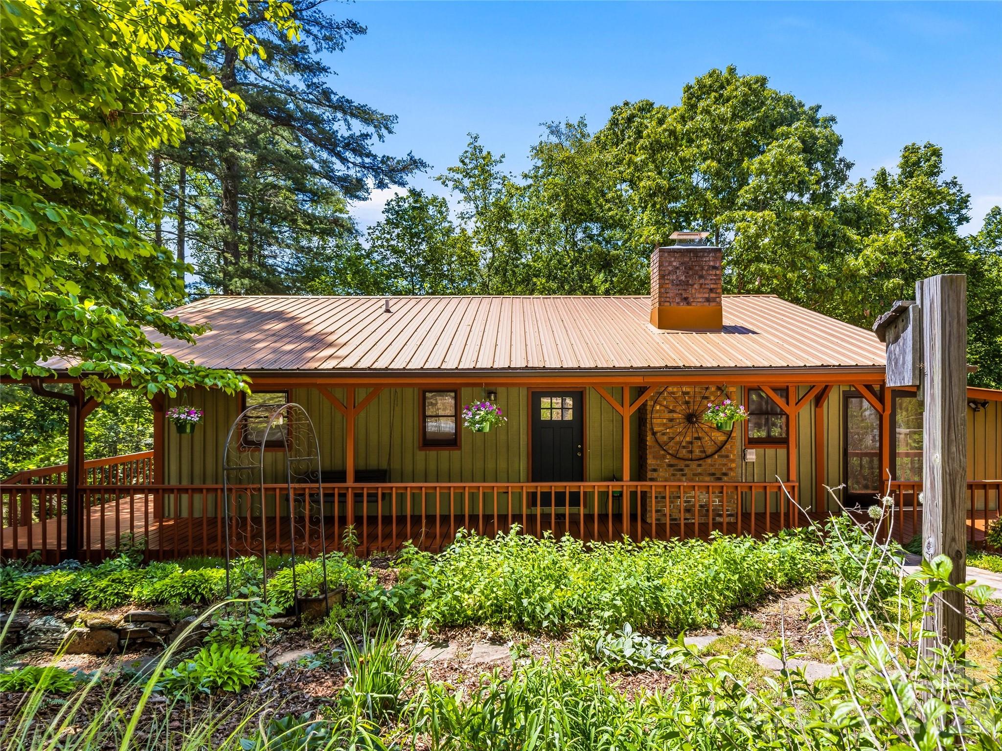 200 River Ridge Drive — Burnsville