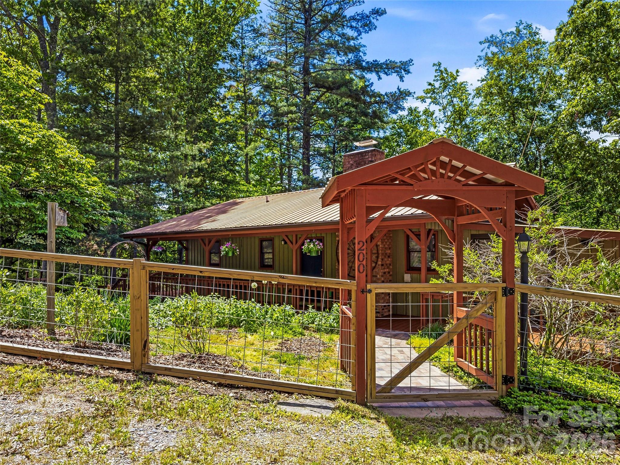 200 River Ridge Drive — Burnsville