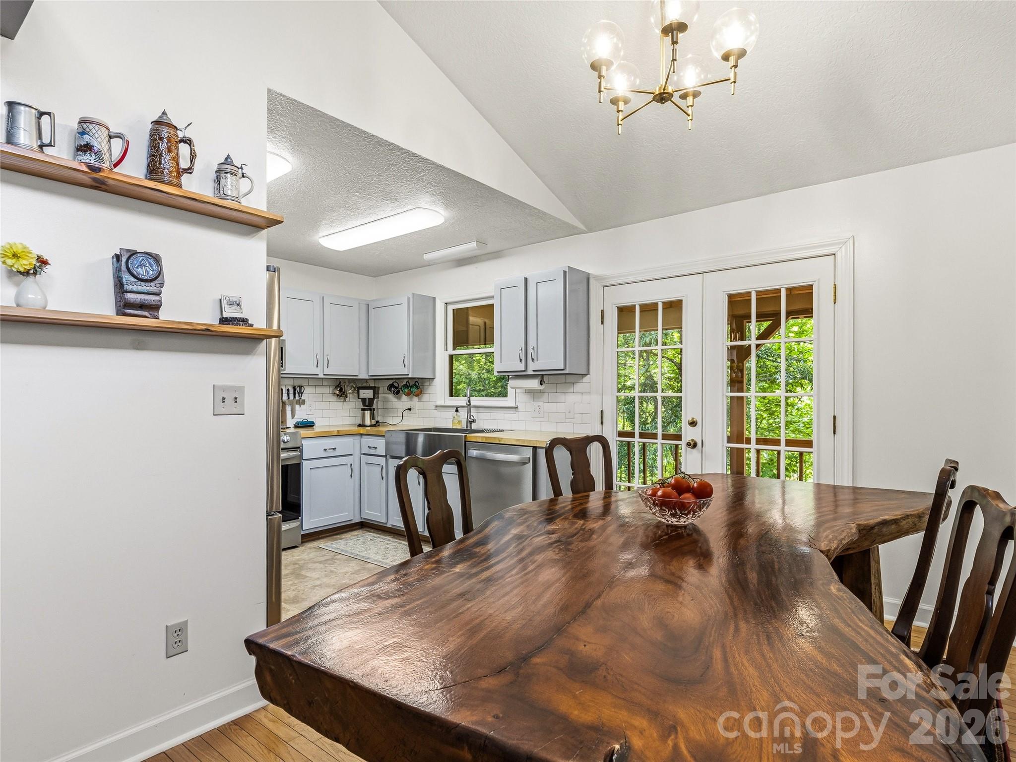 200 River Ridge Drive — Burnsville