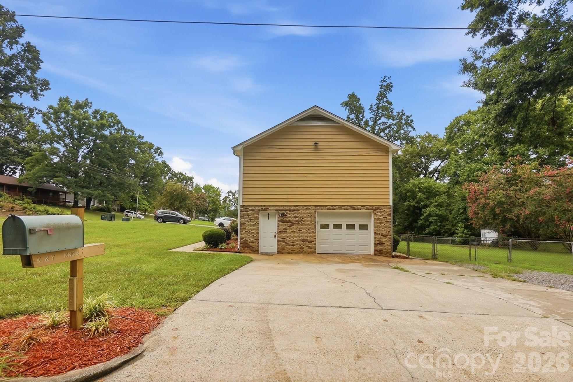 2600 Providence Drive — Gastonia
