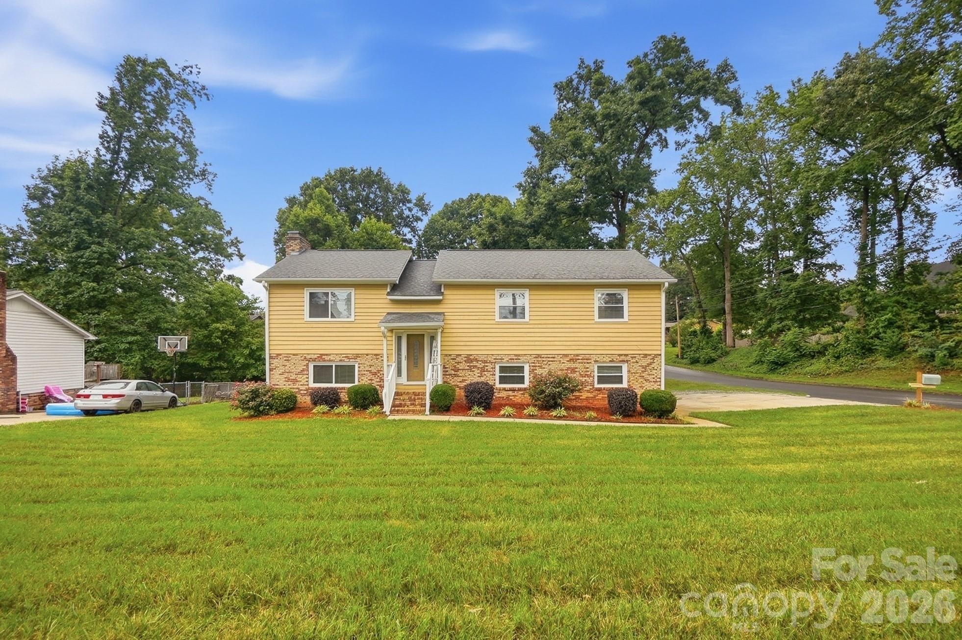 2600 Providence Drive — Gastonia