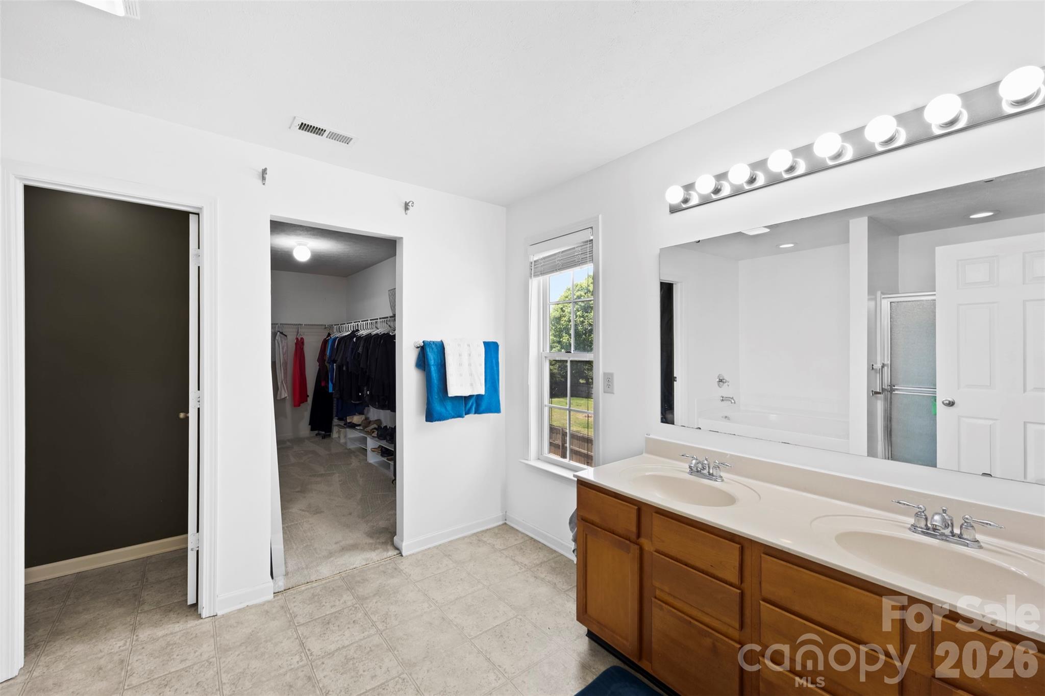 1720 Grove Tree Lane — Clover
