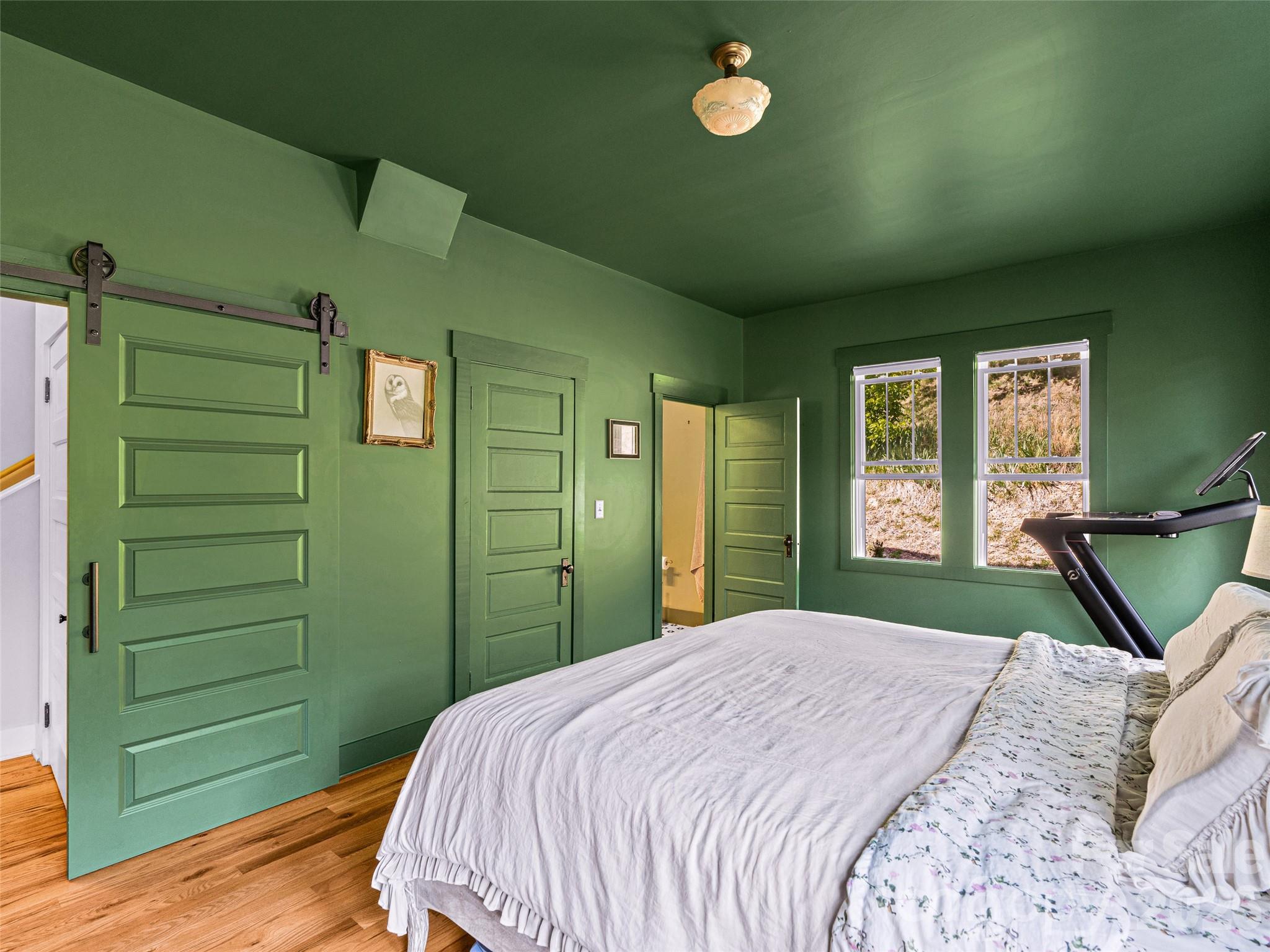 296 Roberts Hill Road — Marshall