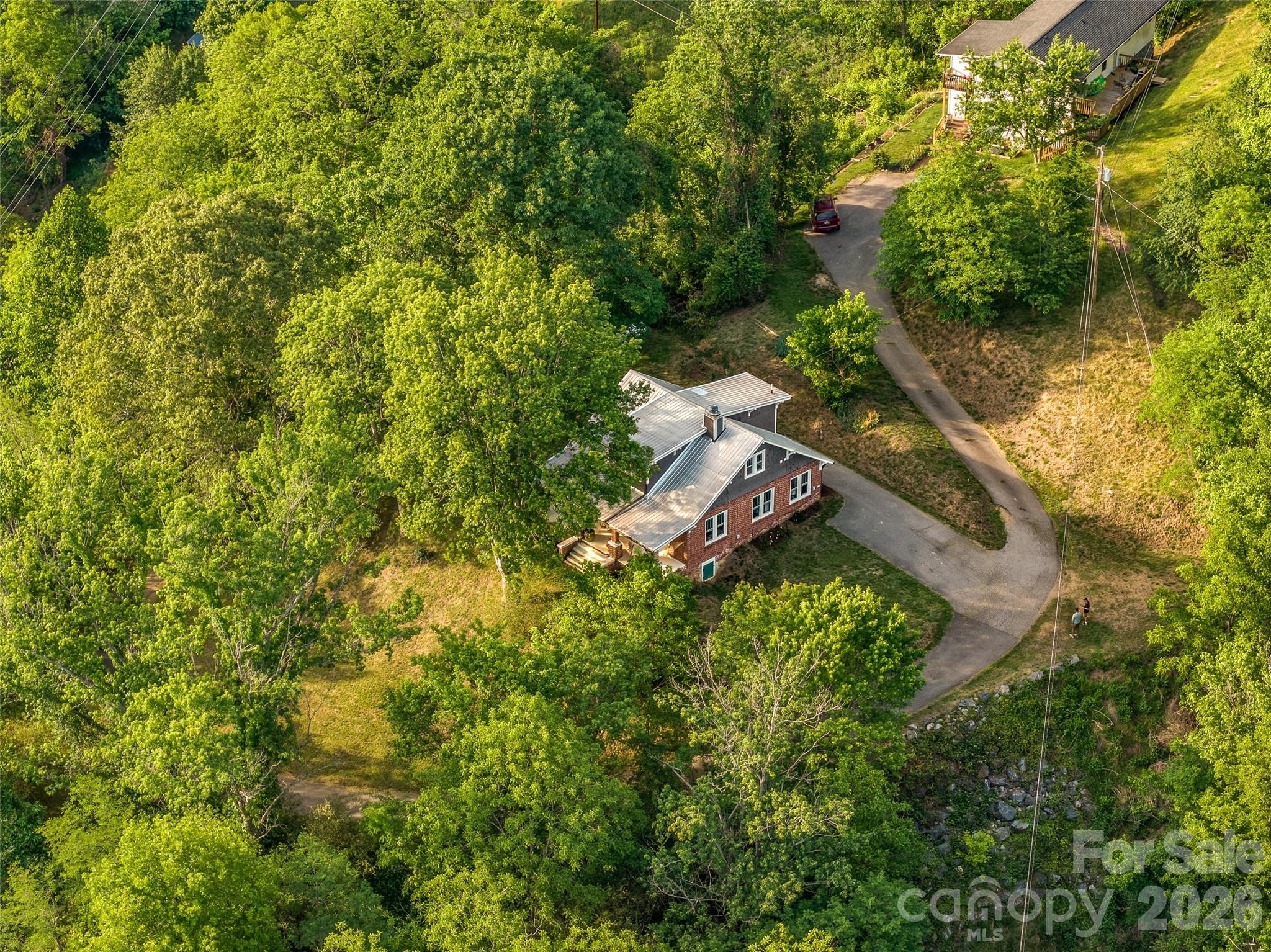 296 Roberts Hill Road — Marshall