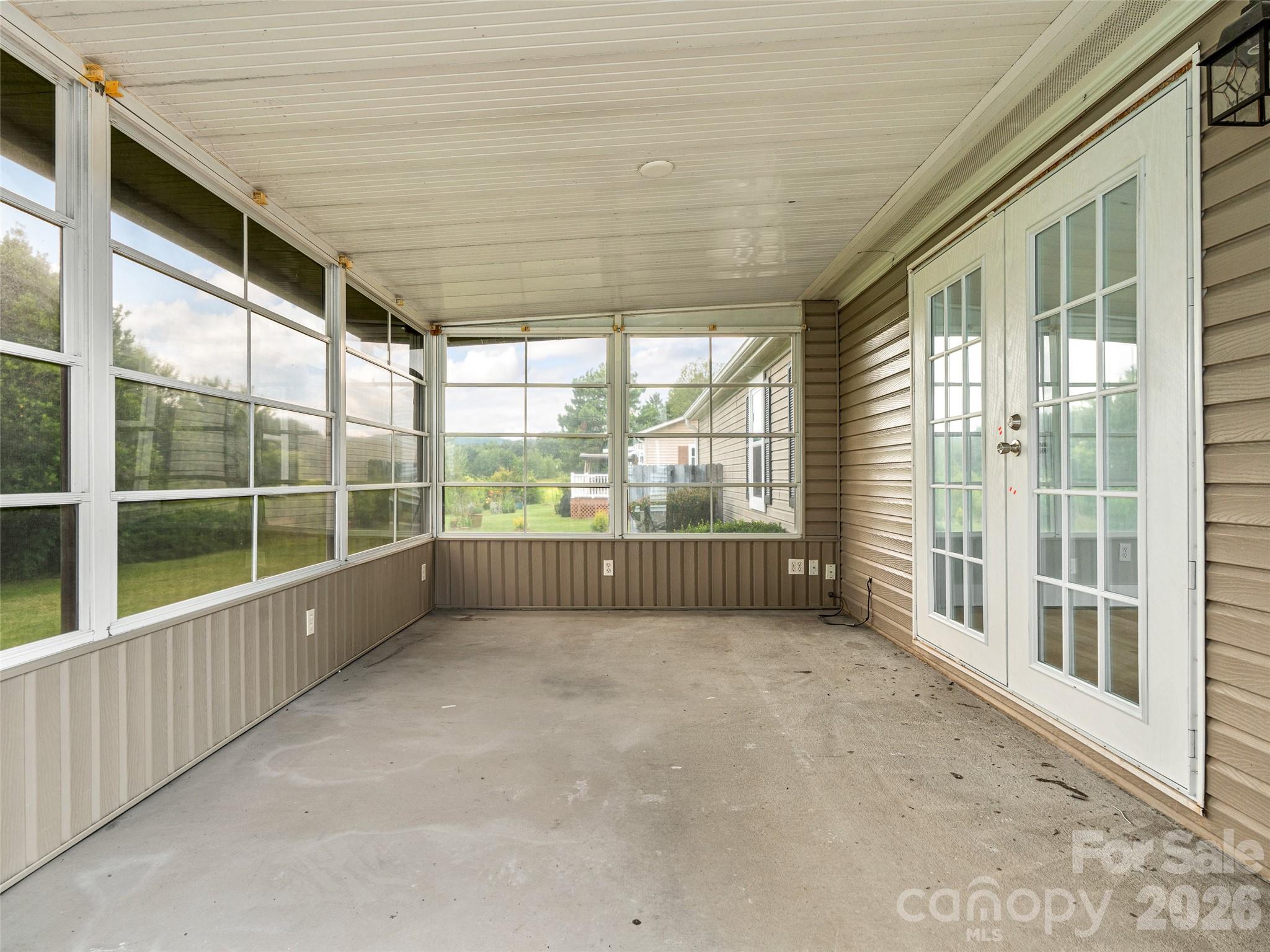 448 Riverwind Drive — Hendersonville