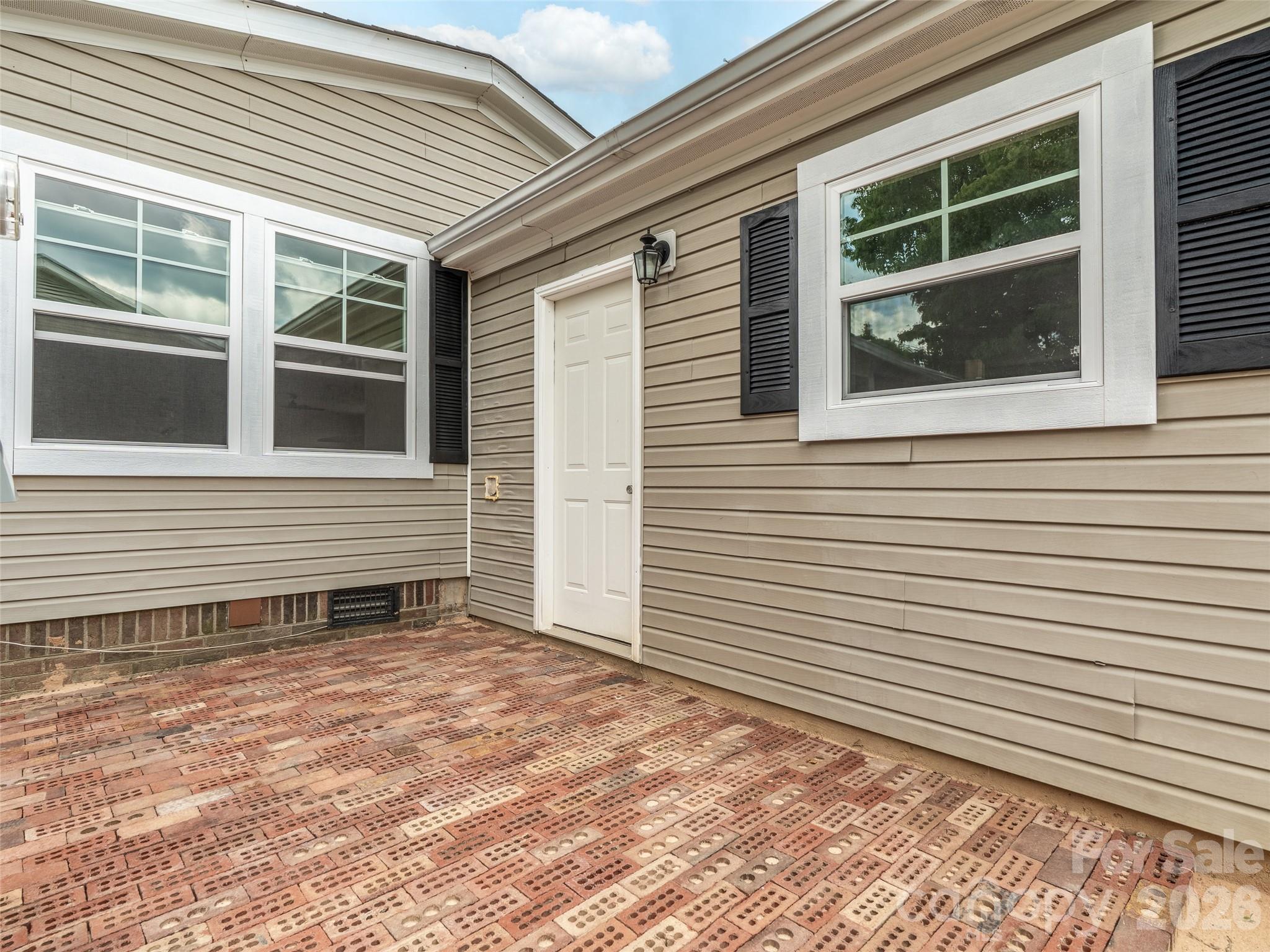 448 Riverwind Drive — Hendersonville