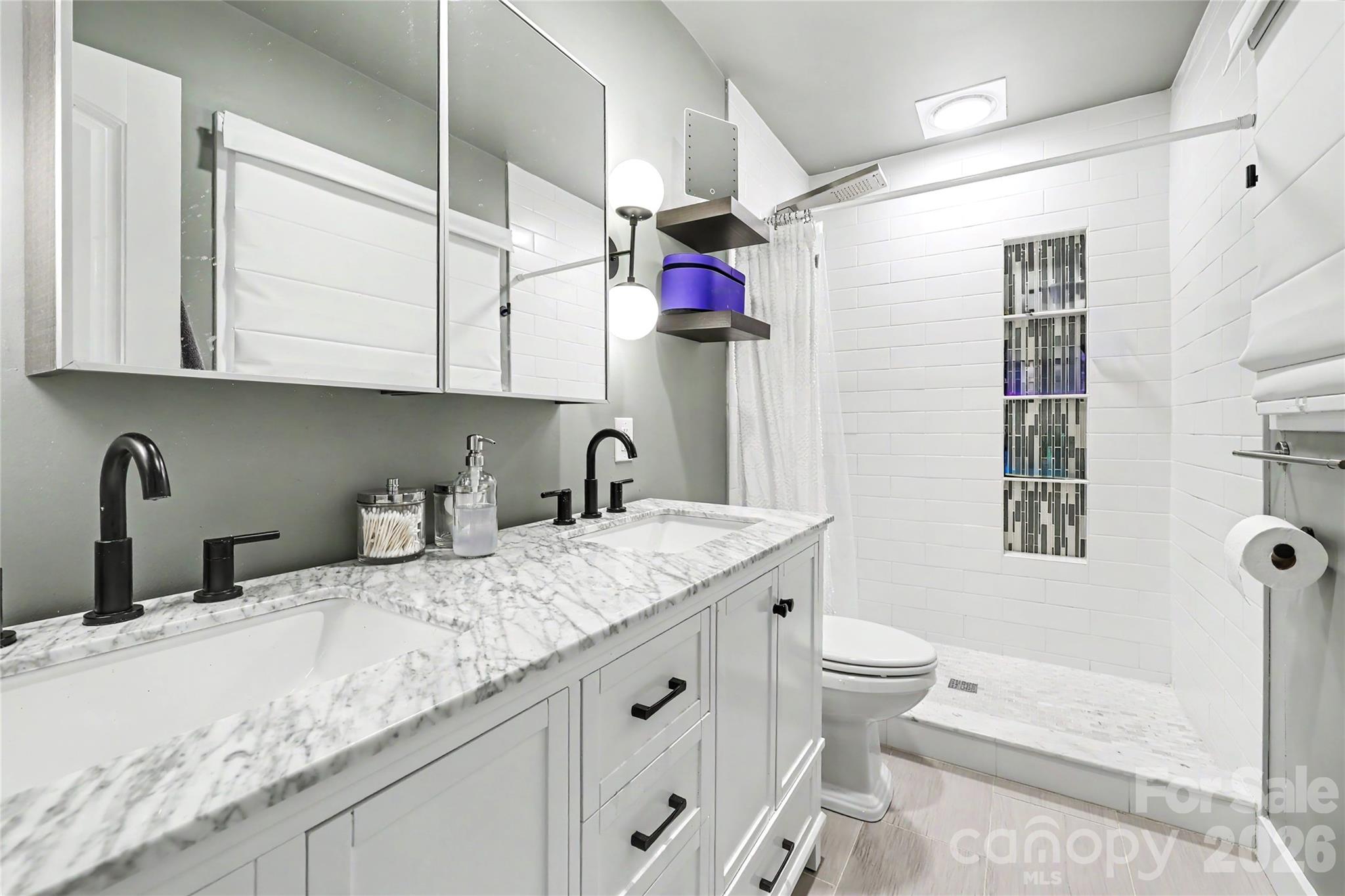 5451 Addison Drive — Charlotte