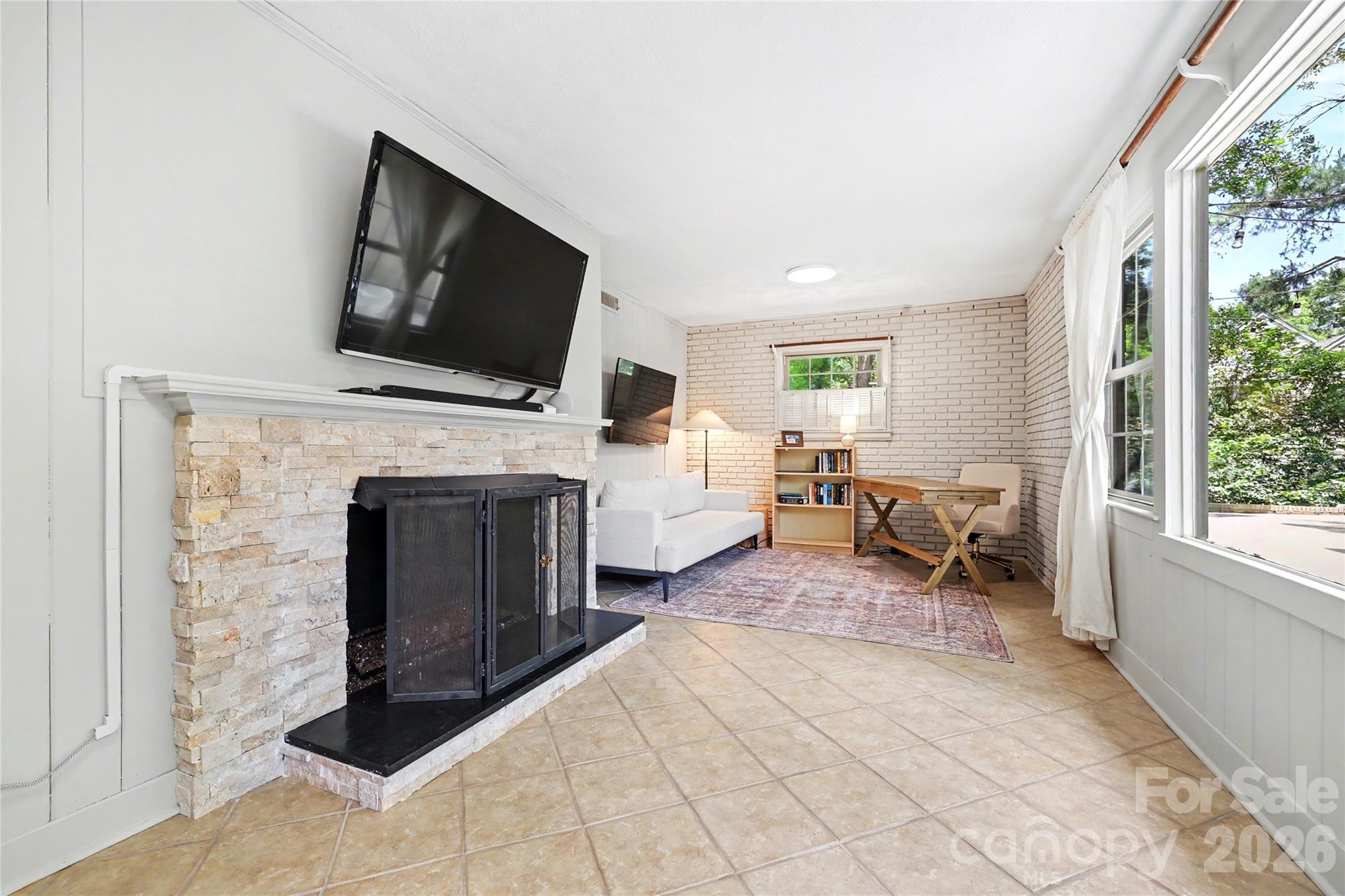 5451 Addison Drive — Charlotte