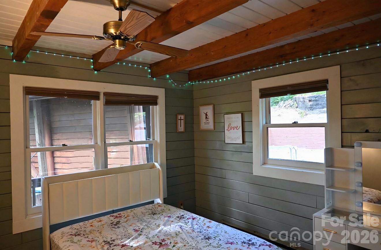 89 Woodcliff Loop — Newland