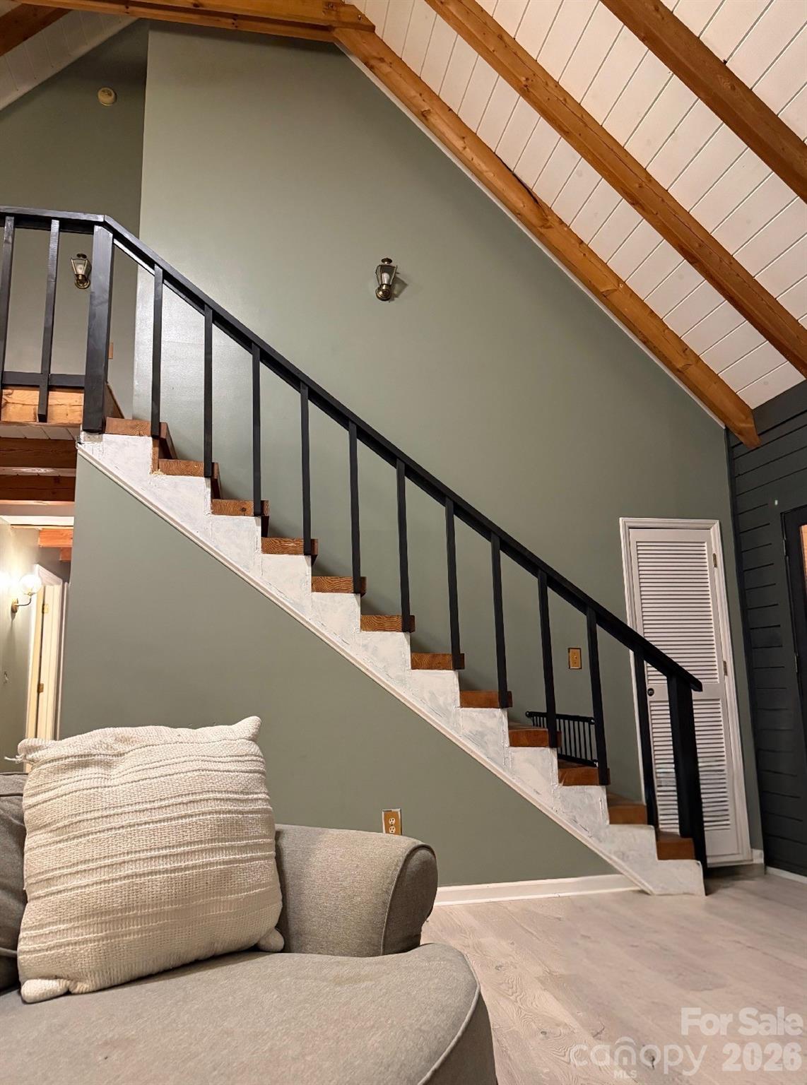 89 Woodcliff Loop — Newland