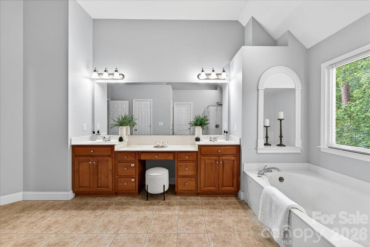 6410 Latta Springs Circle — Huntersville